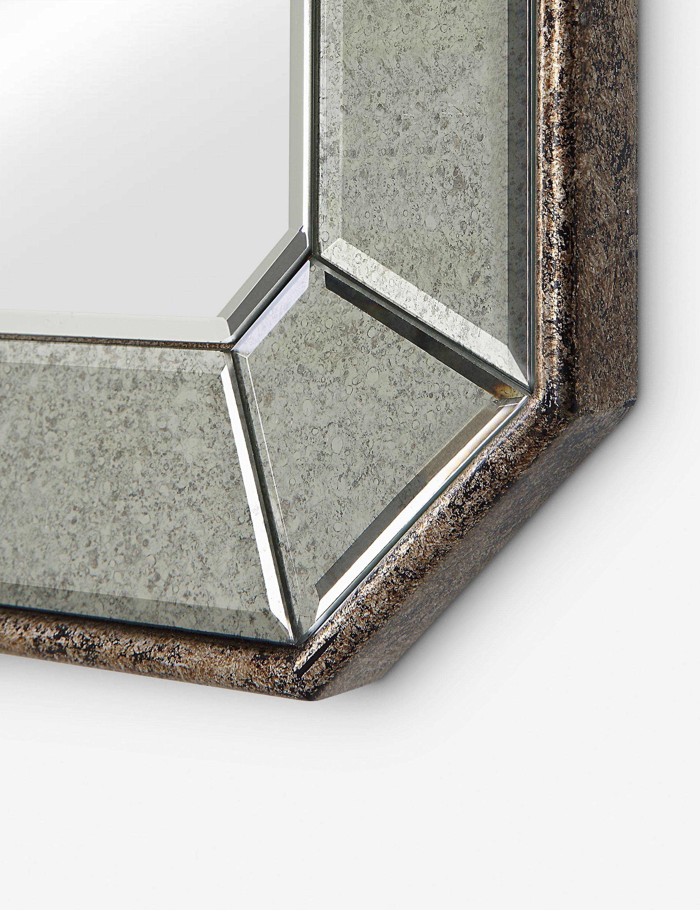 Lulu and Georgia - Shuri Mirror