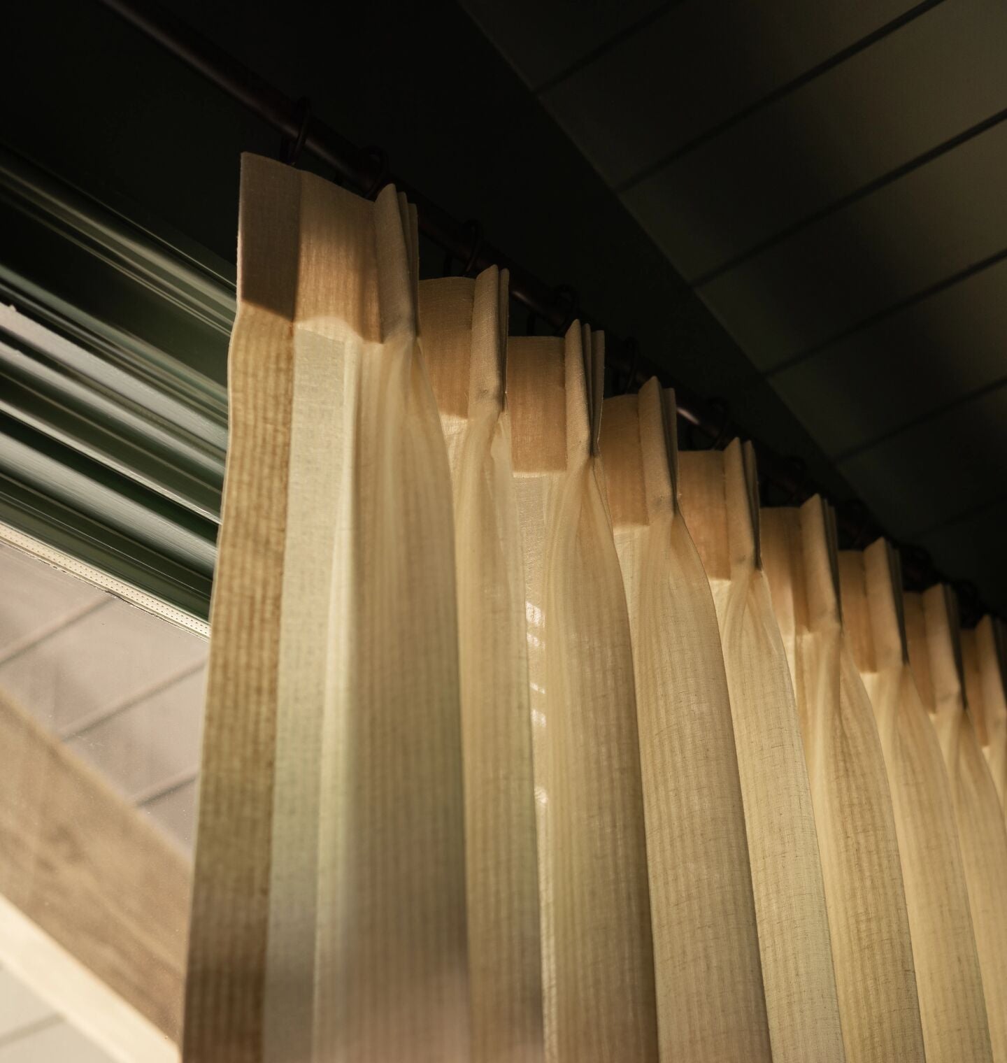 Amber Interiors - Triple Pinch Pleat Drapery & Hardware