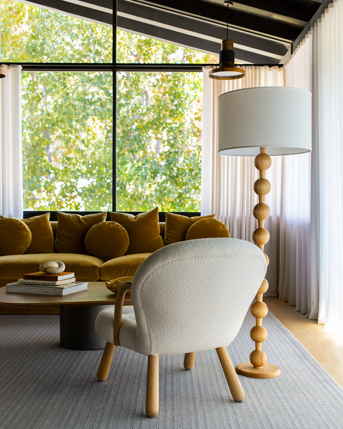 Lostine - Hugo Barbell Floor Lamp
