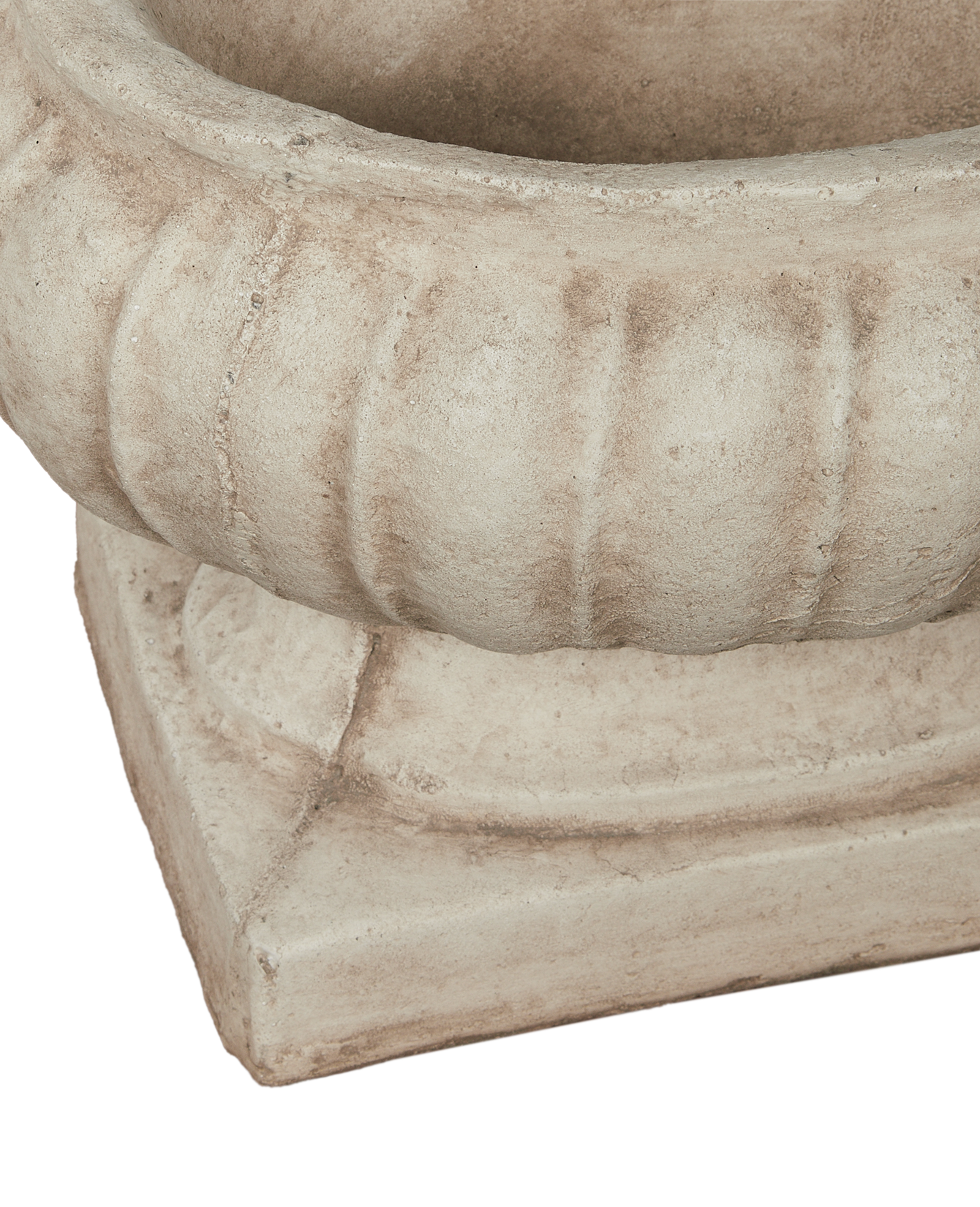 Olive Ateliers - Ribbed Oval Urn