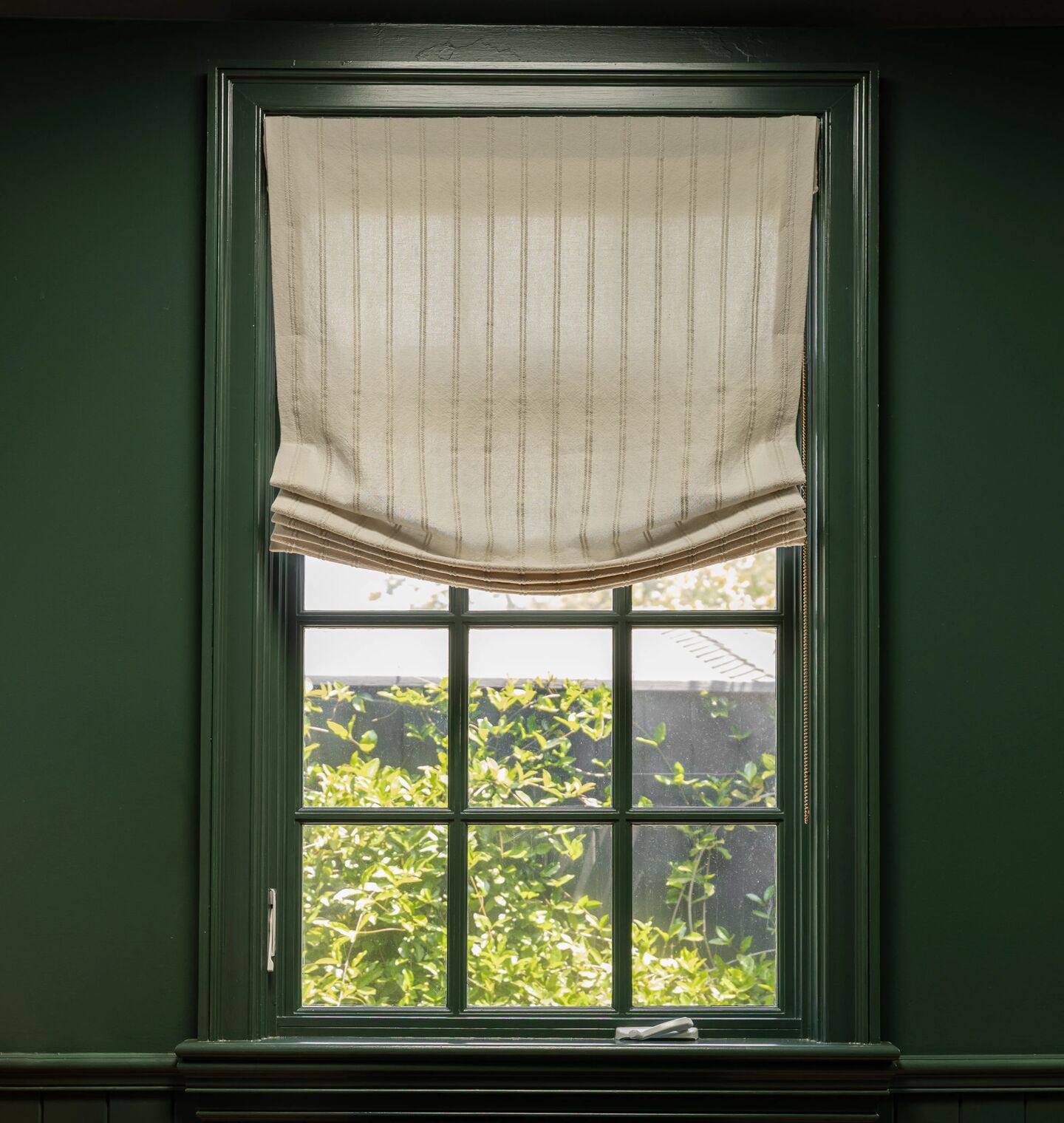 Amber Interiors - Relaxed Roman Shade