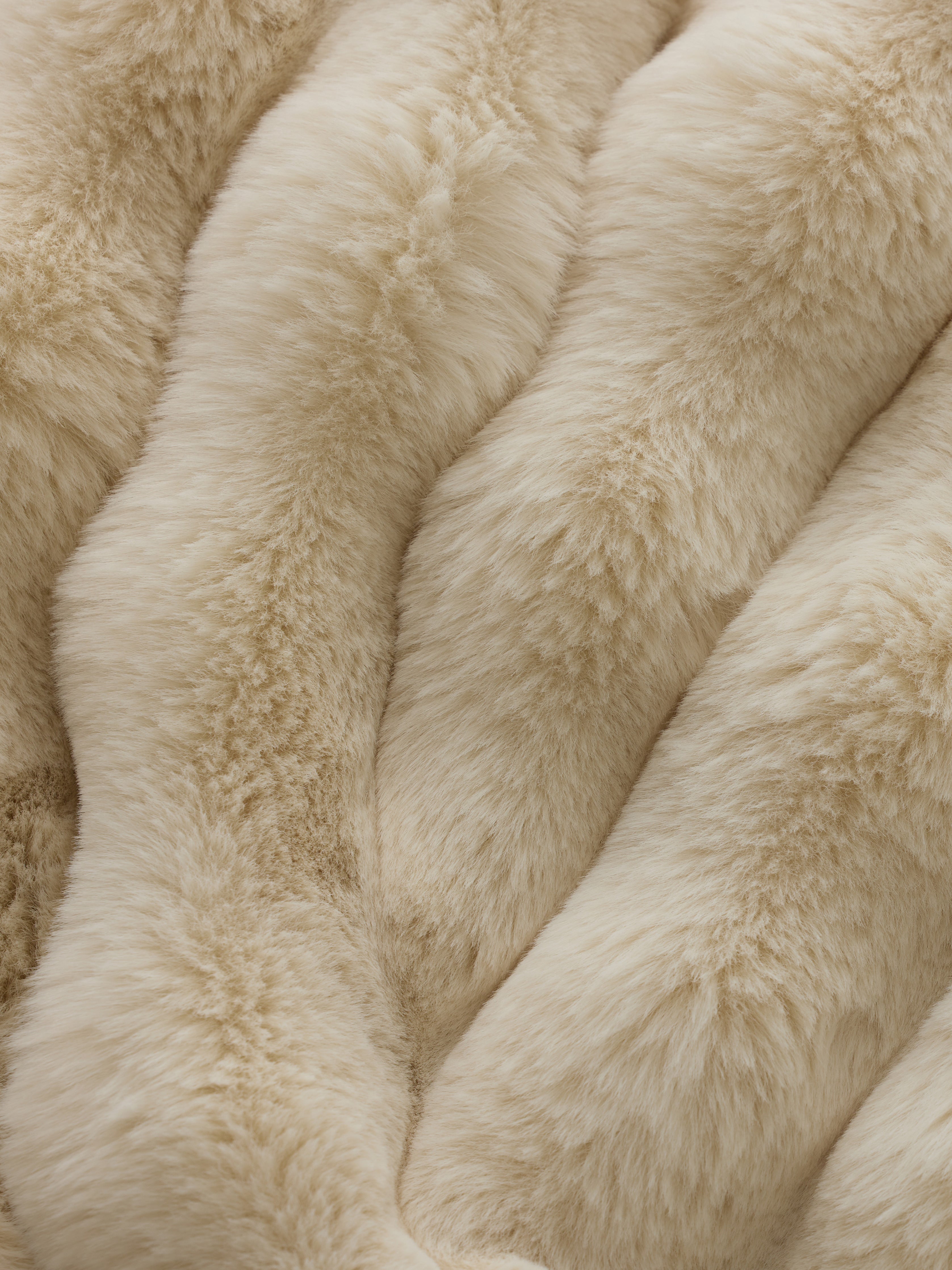 Cozy Earth - Bubble Cuddle Blanket - Wholesale