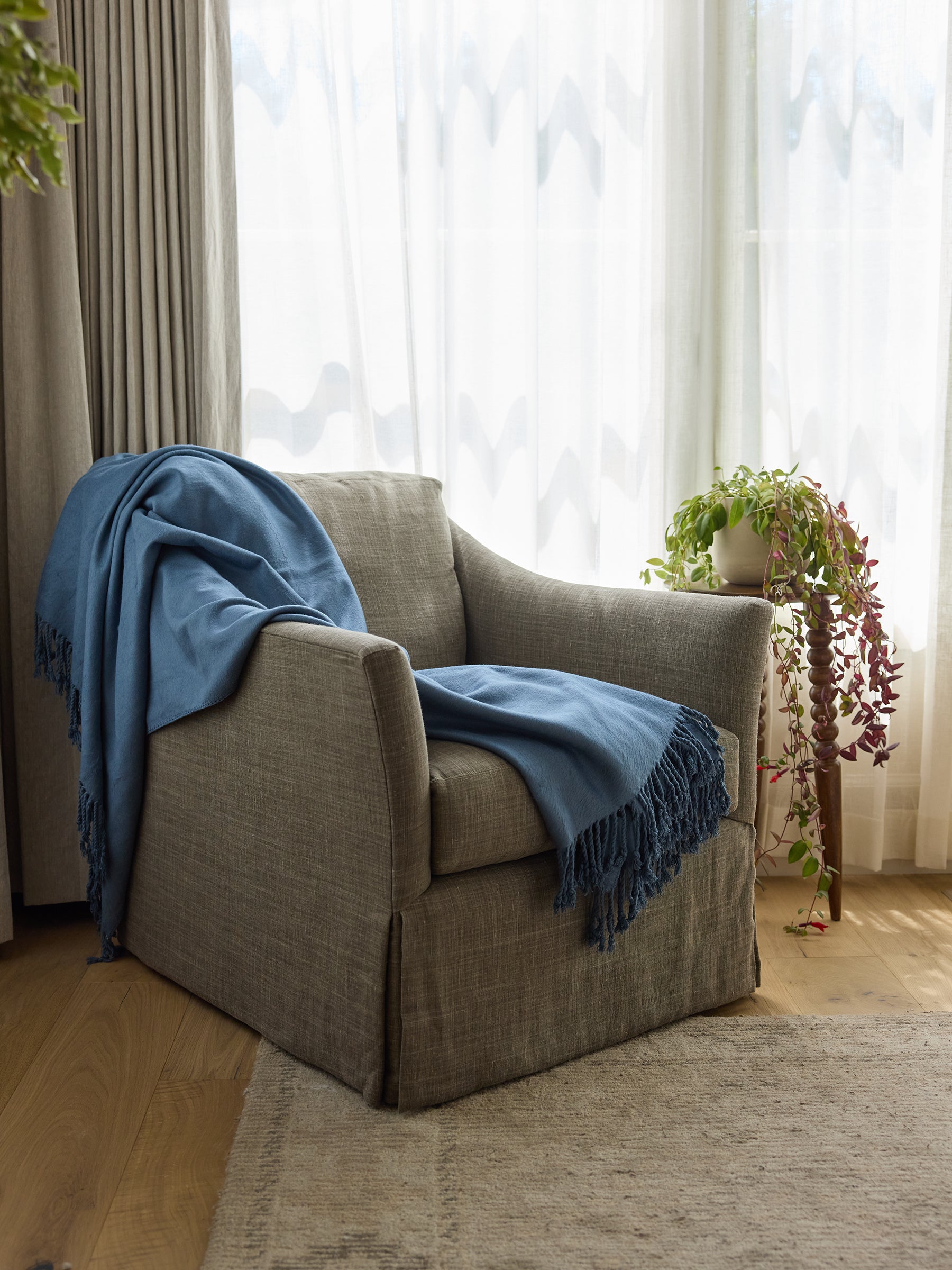 Cozy Earth - Bamboo Tassel Throw - Wholesale