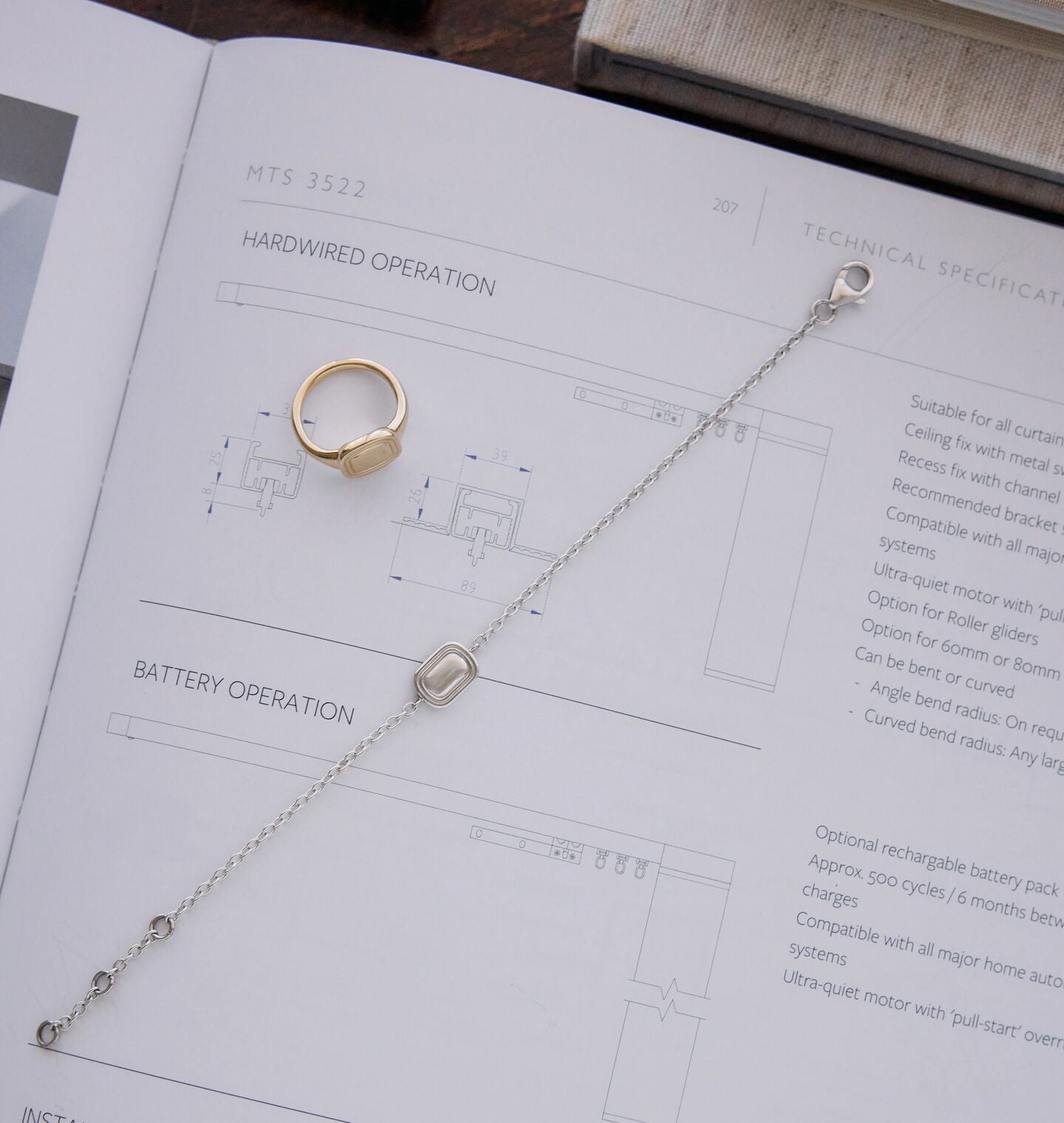 Amber Interiors - The Estate Bracelet