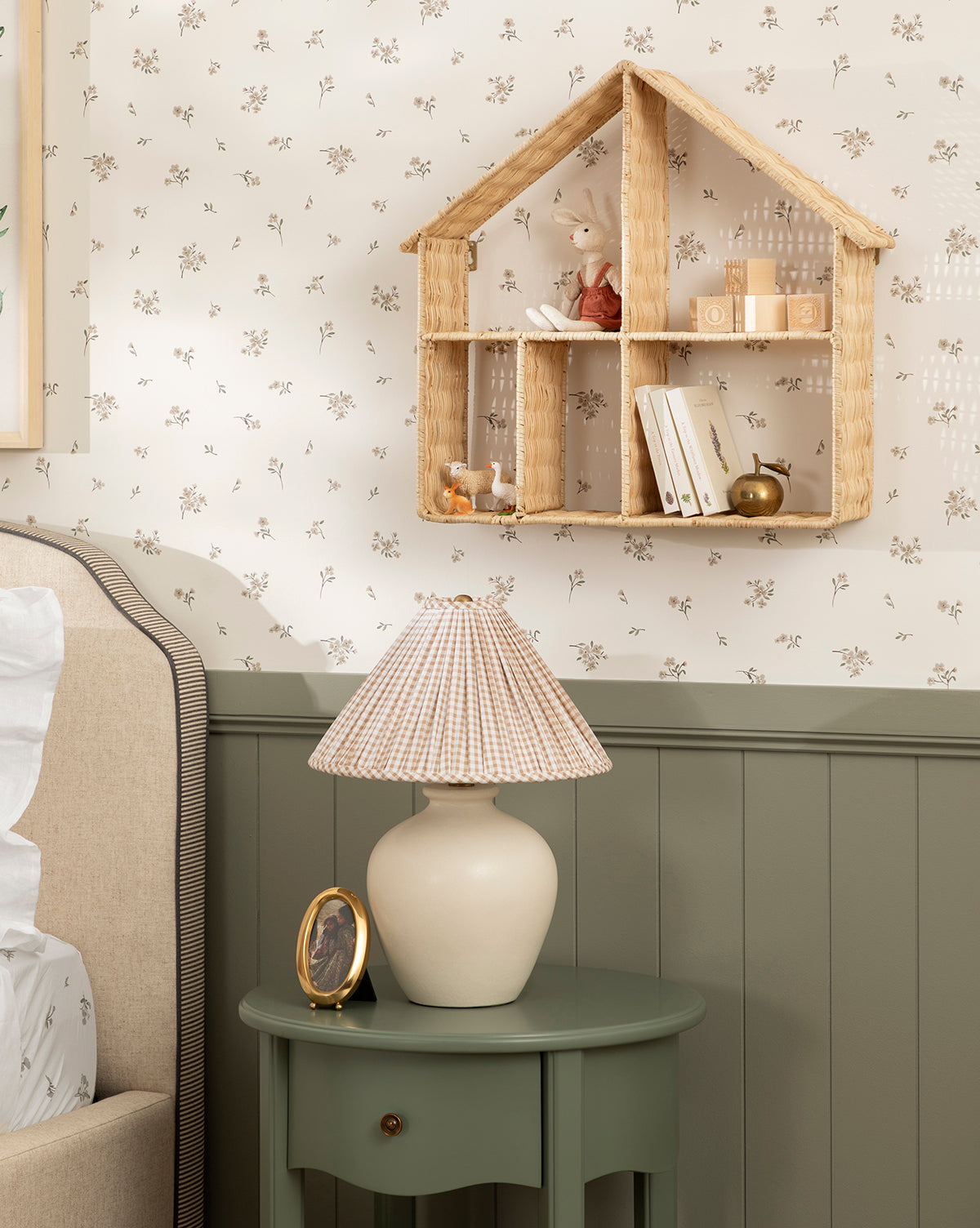 McGee & Co - Wembley Floral Wallpaper