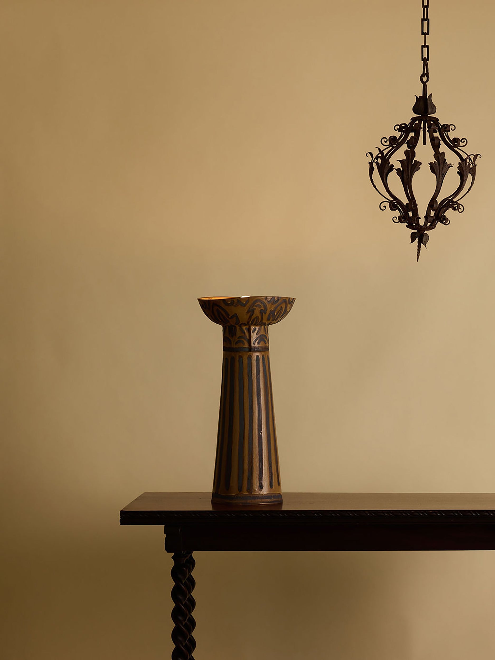 Nicky Kehoe - Colonna Lamp