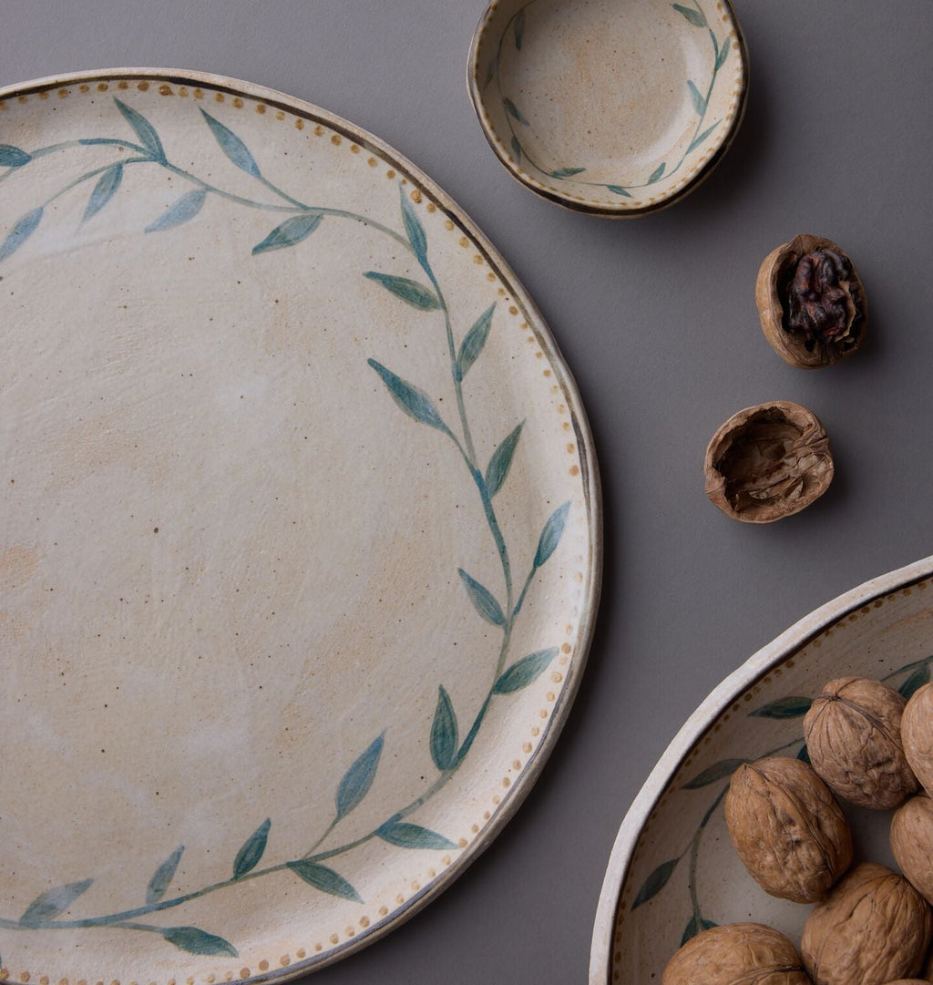 Amber Interiors - Vine Round Platter