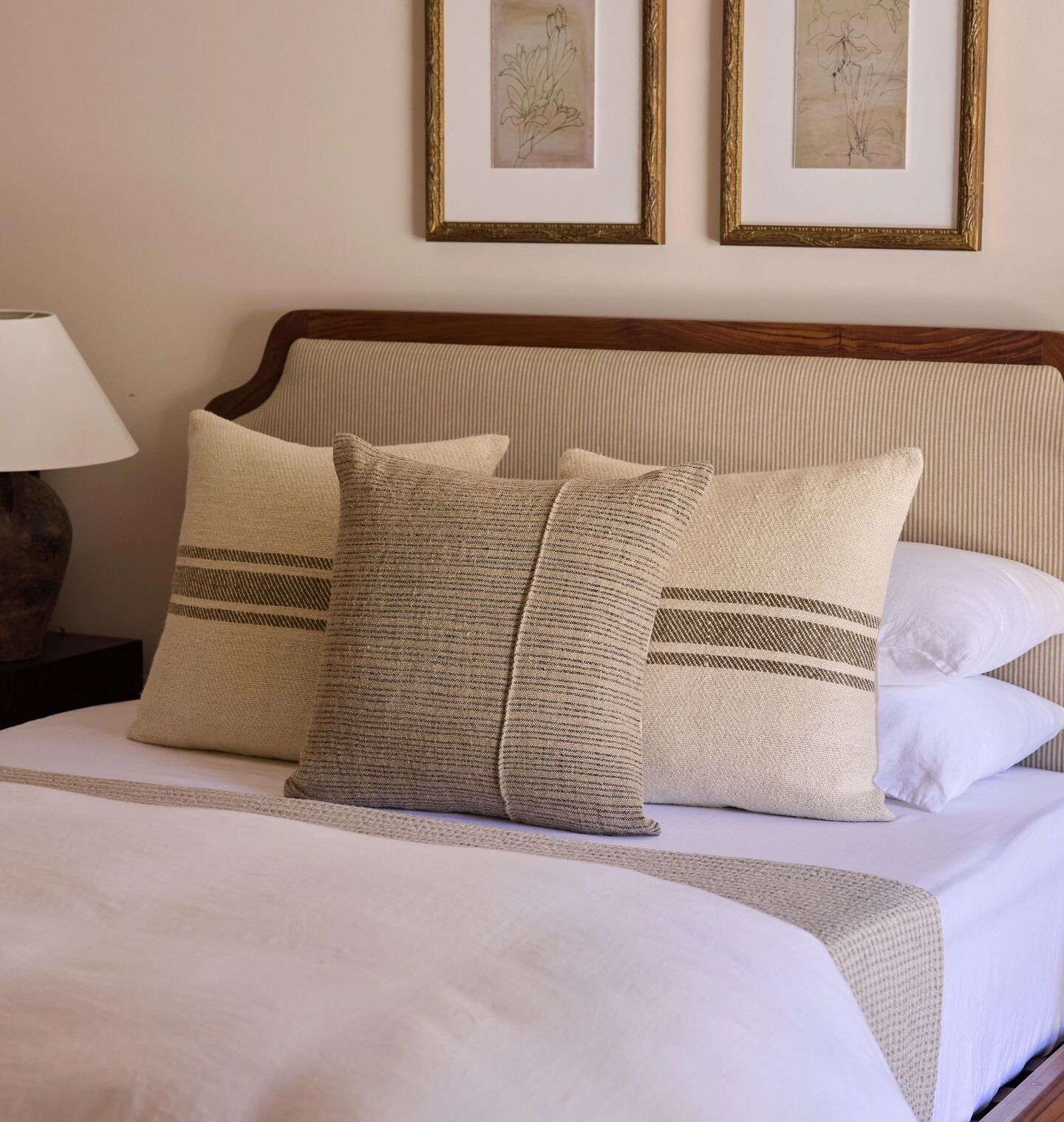 Amber Interiors - Pillow Bundle SAI - XI