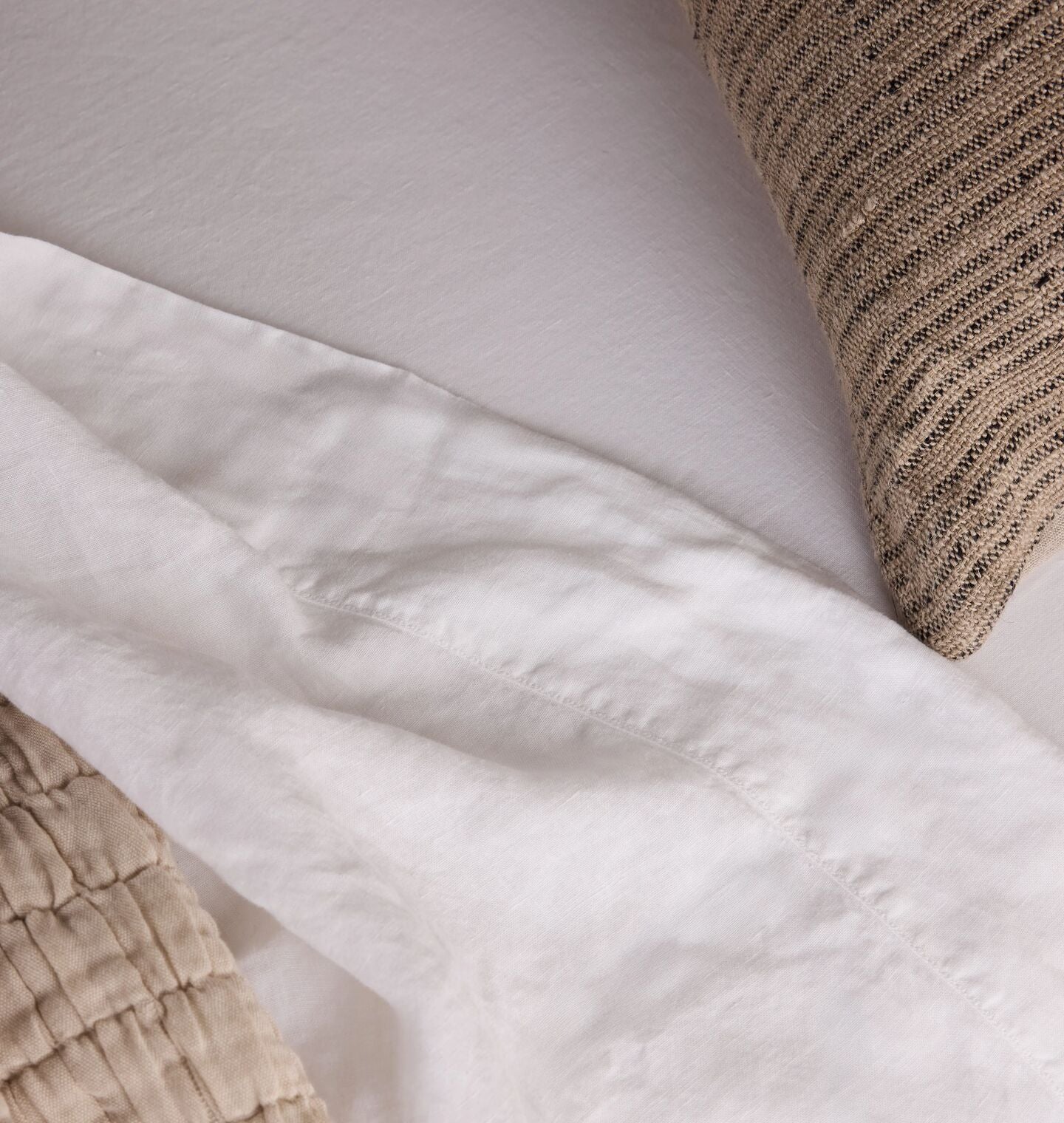 Amber Interiors - Luca Sheet Set