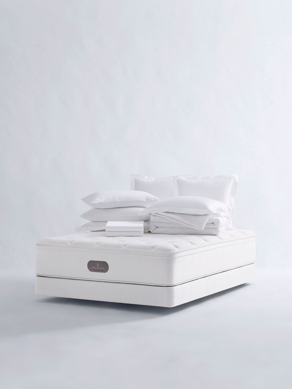 Four Seasons - Signature Plush Sleep Set