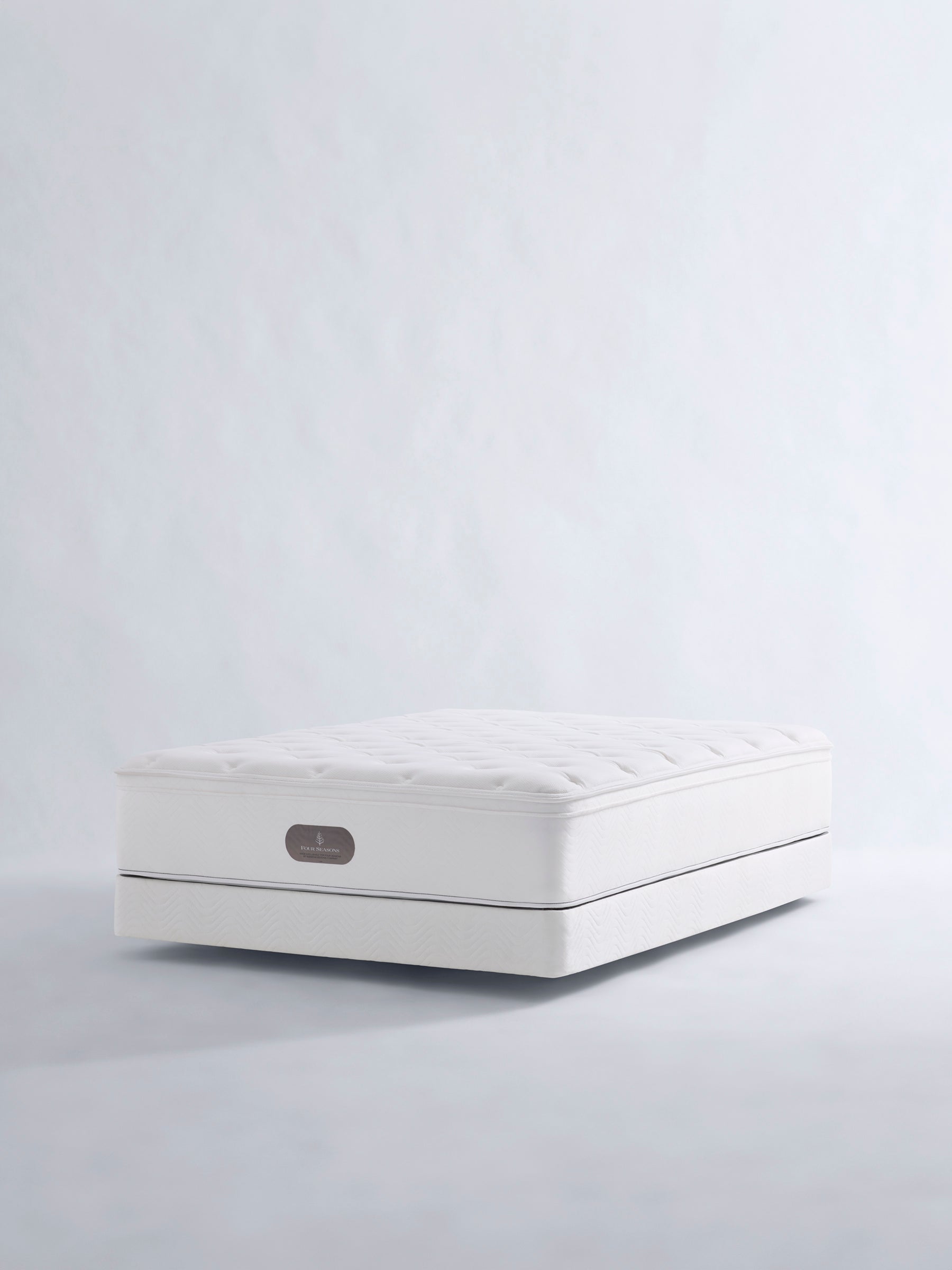 Four Seasons - Signature Plush Sleep Set