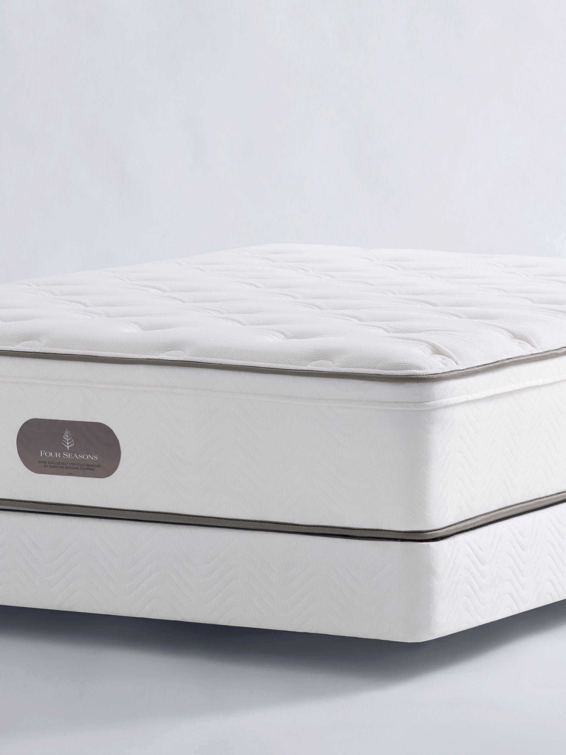 Four Seasons - Signature Sleep Set