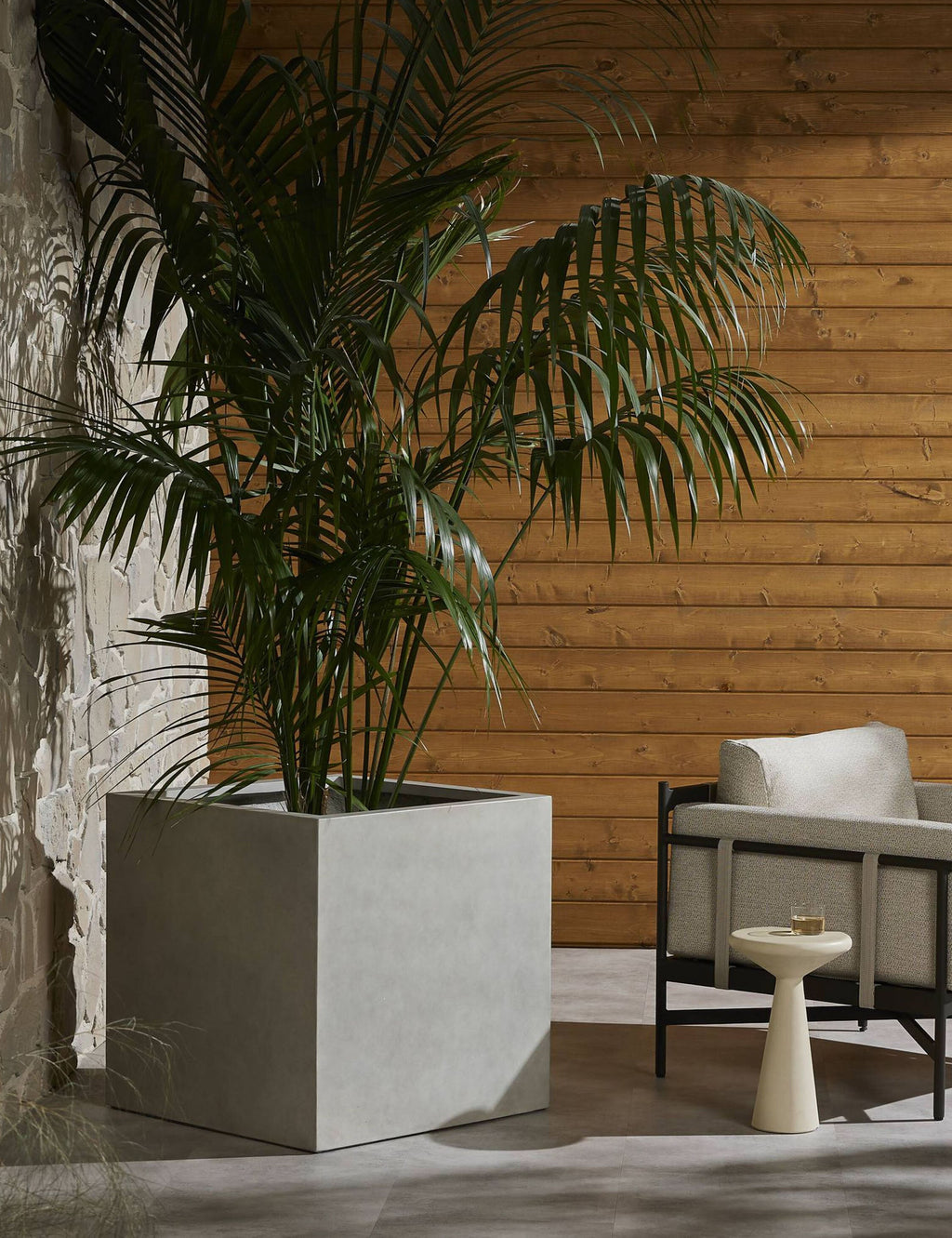 Lulu and Georgia - Sanchez Planter