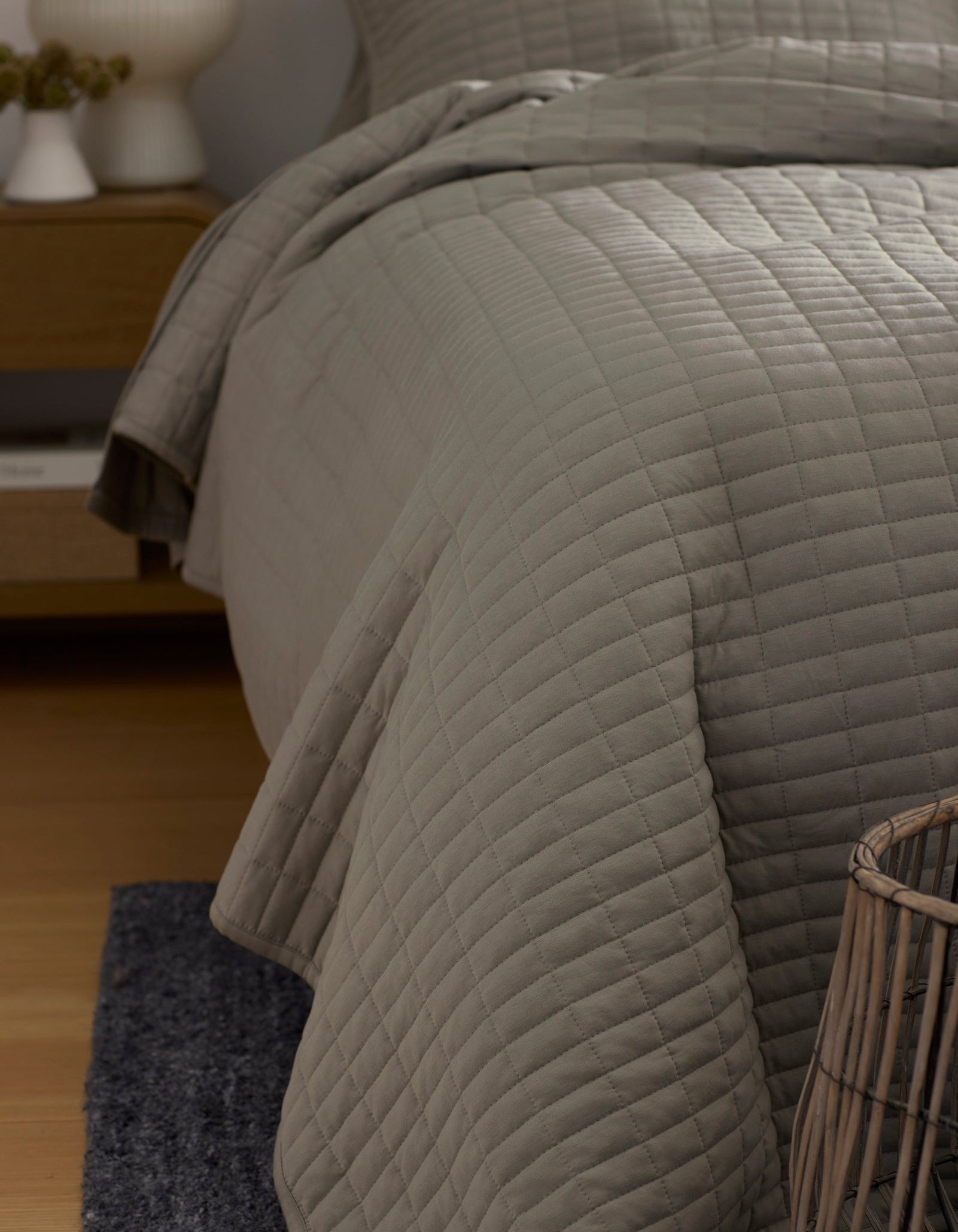 Cozy Earth - Bamboo Jersey Quilt