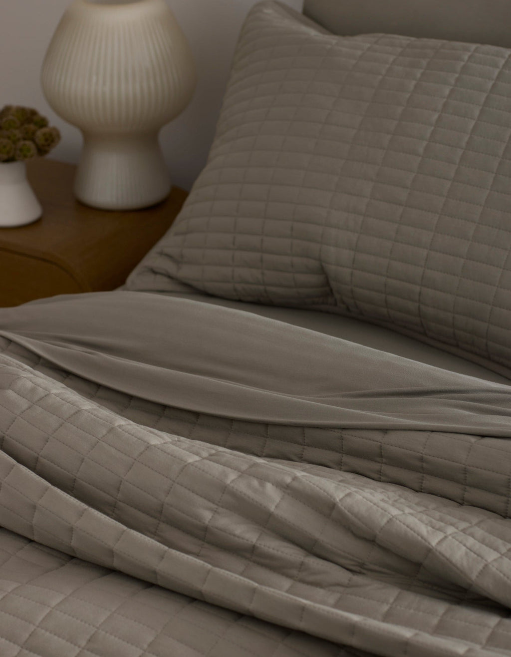 Cozy Earth - Bamboo Jersey Quilt