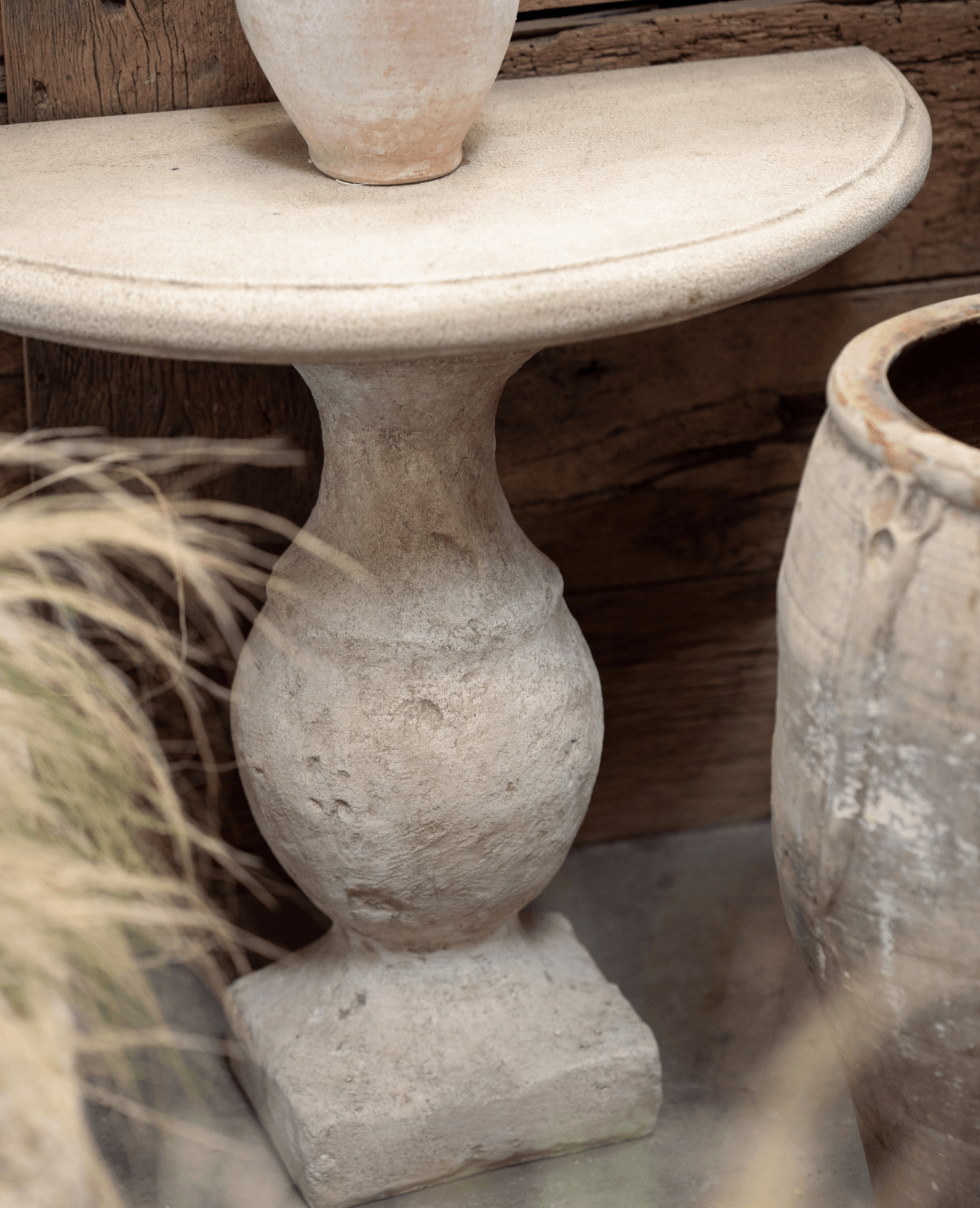 Olive Ateliers - Cast Demi Entry Table