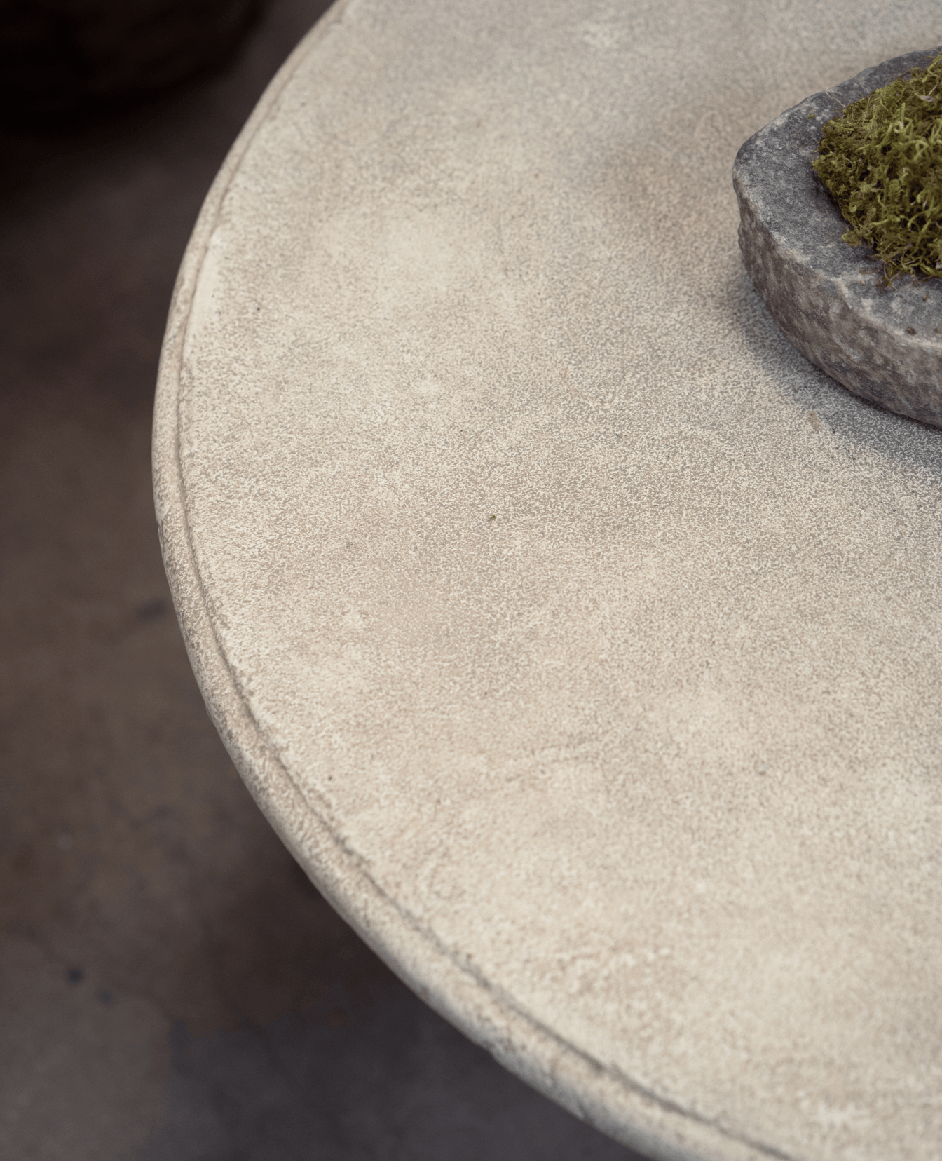 Olive Ateliers - Cast Round Coffee Table