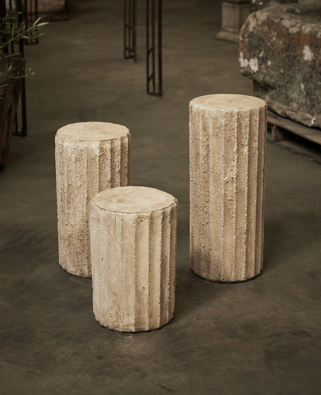 Olive Ateliers - Cast Fluted Pedestal