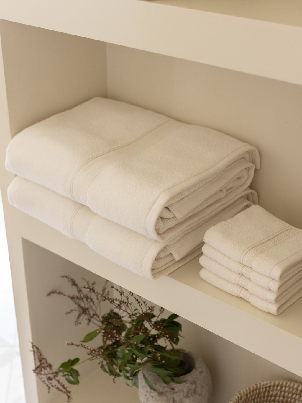 Cozy Earth - Luxe Bath Towels