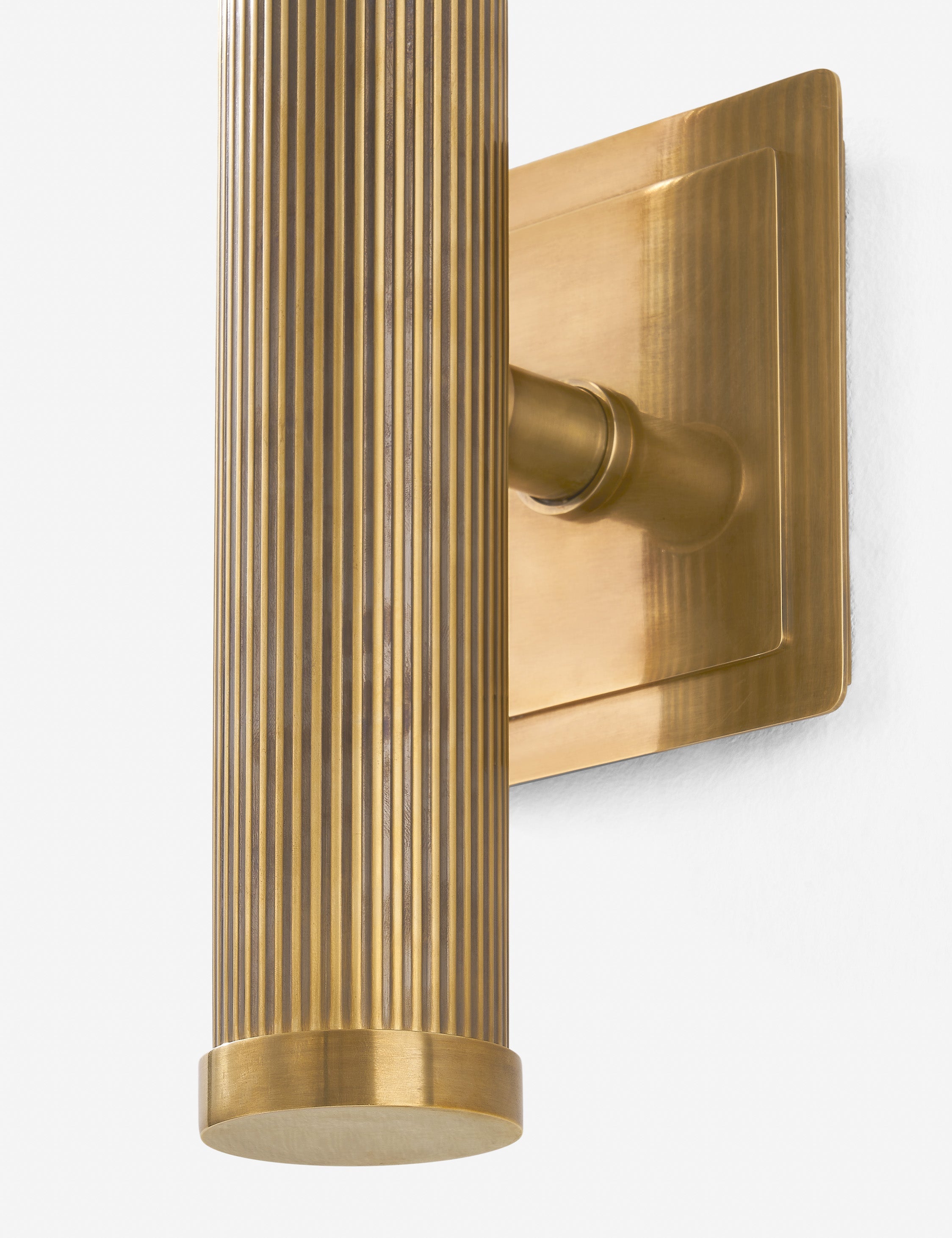 Lulu and Georgia - Logi Sconce