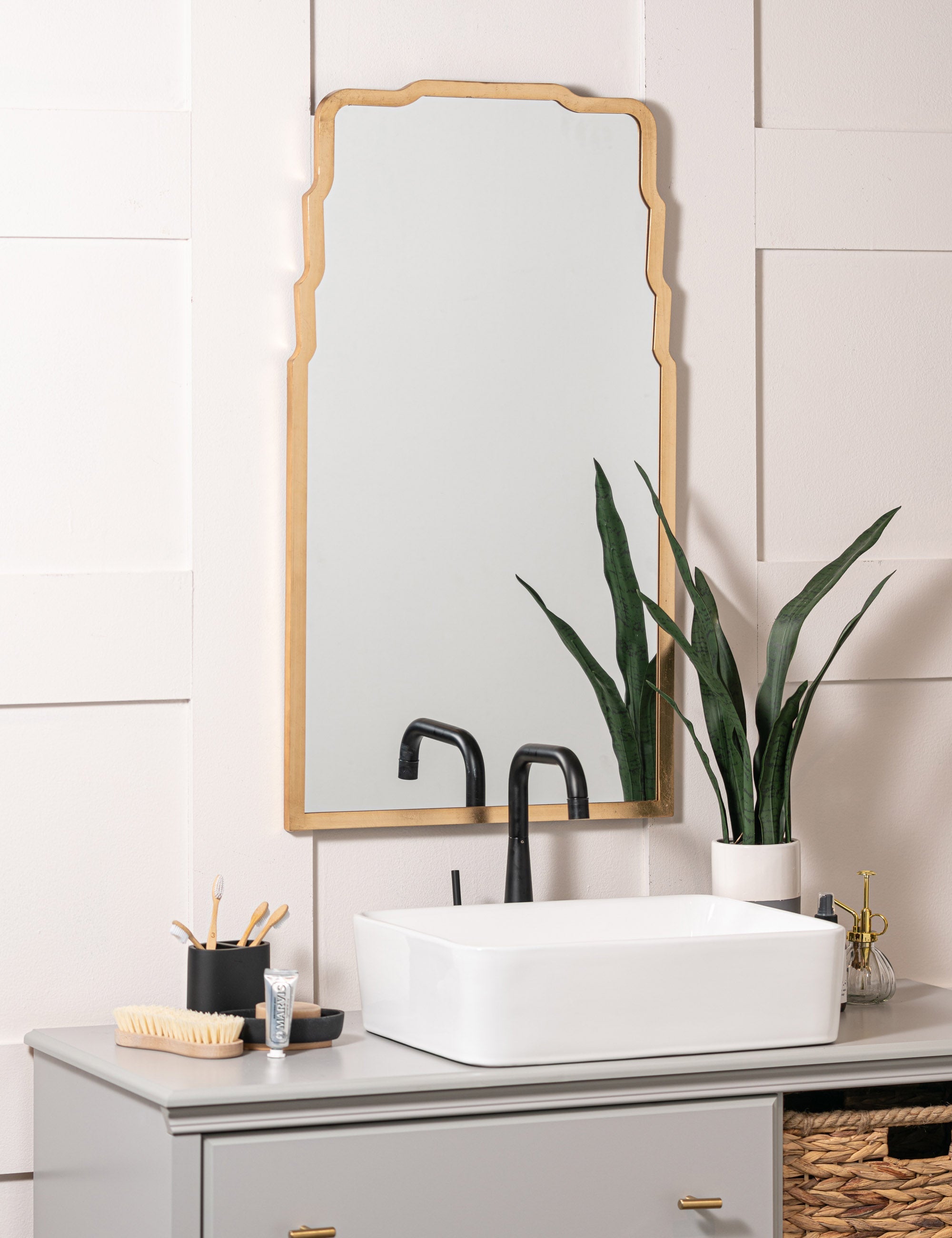 Lulu and Georgia - Millian Mirror