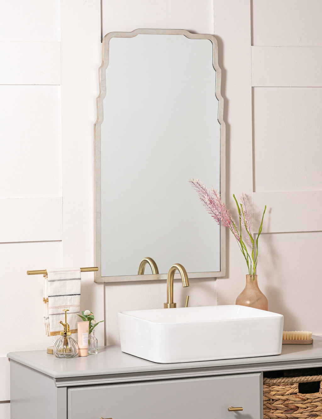 Lulu and Georgia - Millian Mirror