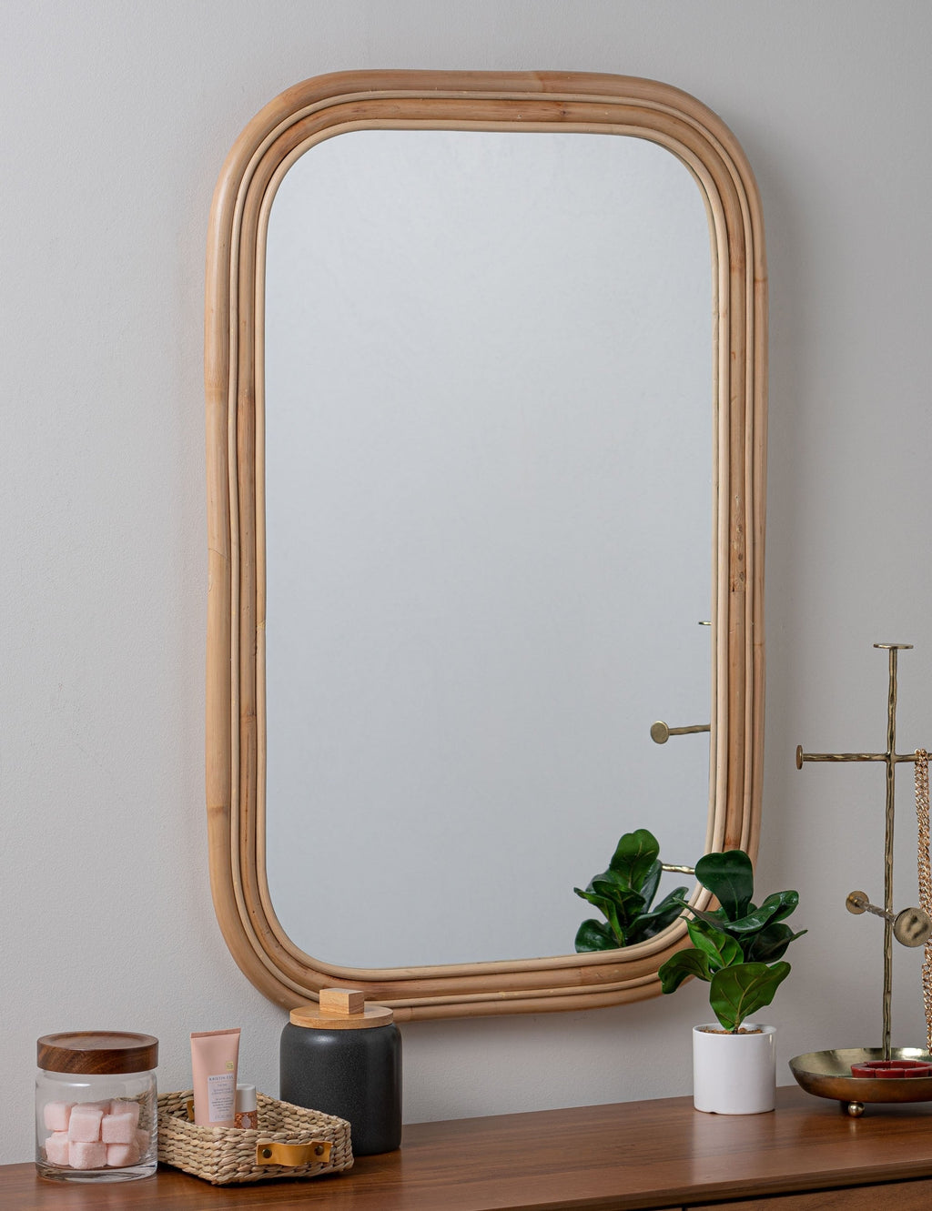 Lulu and Georgia - Reyna Mirror