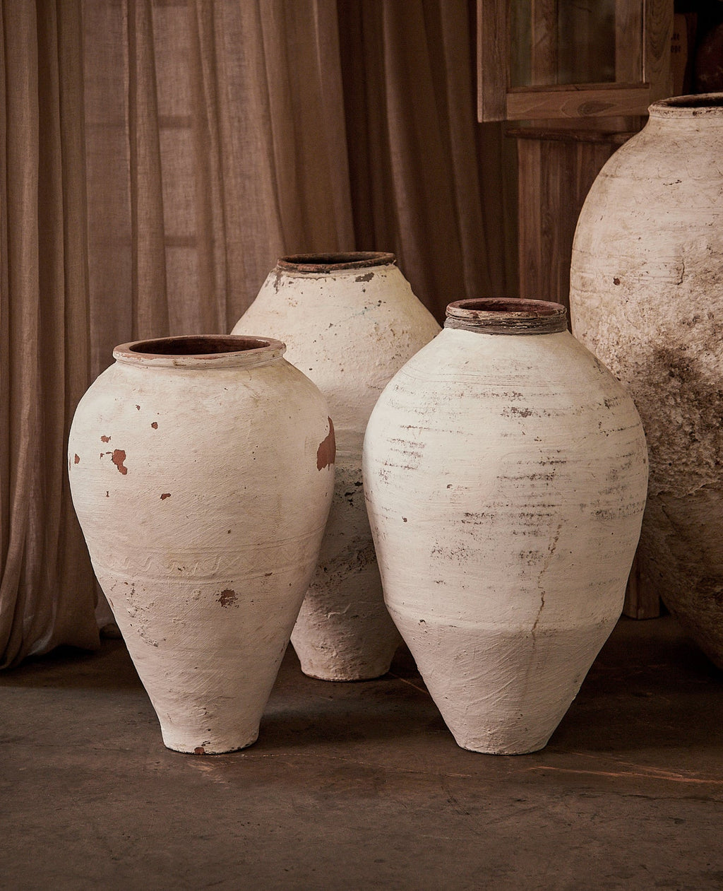 Olive Ateliers - Olive Jar - White Wash