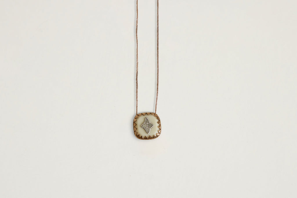 Nicky Kehoe - Pierrot N°2 Necklace, Blanc