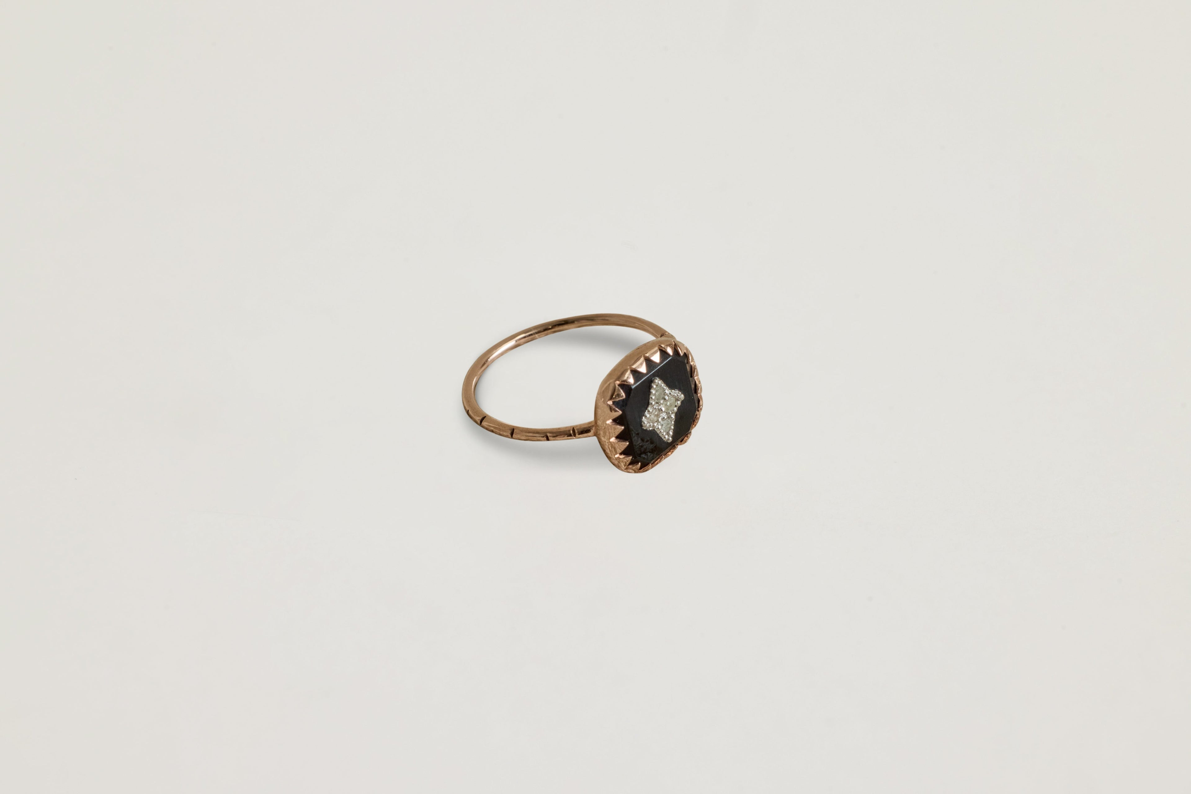 Nicky Kehoe - Pierrot Ring, Noir (Size 52)