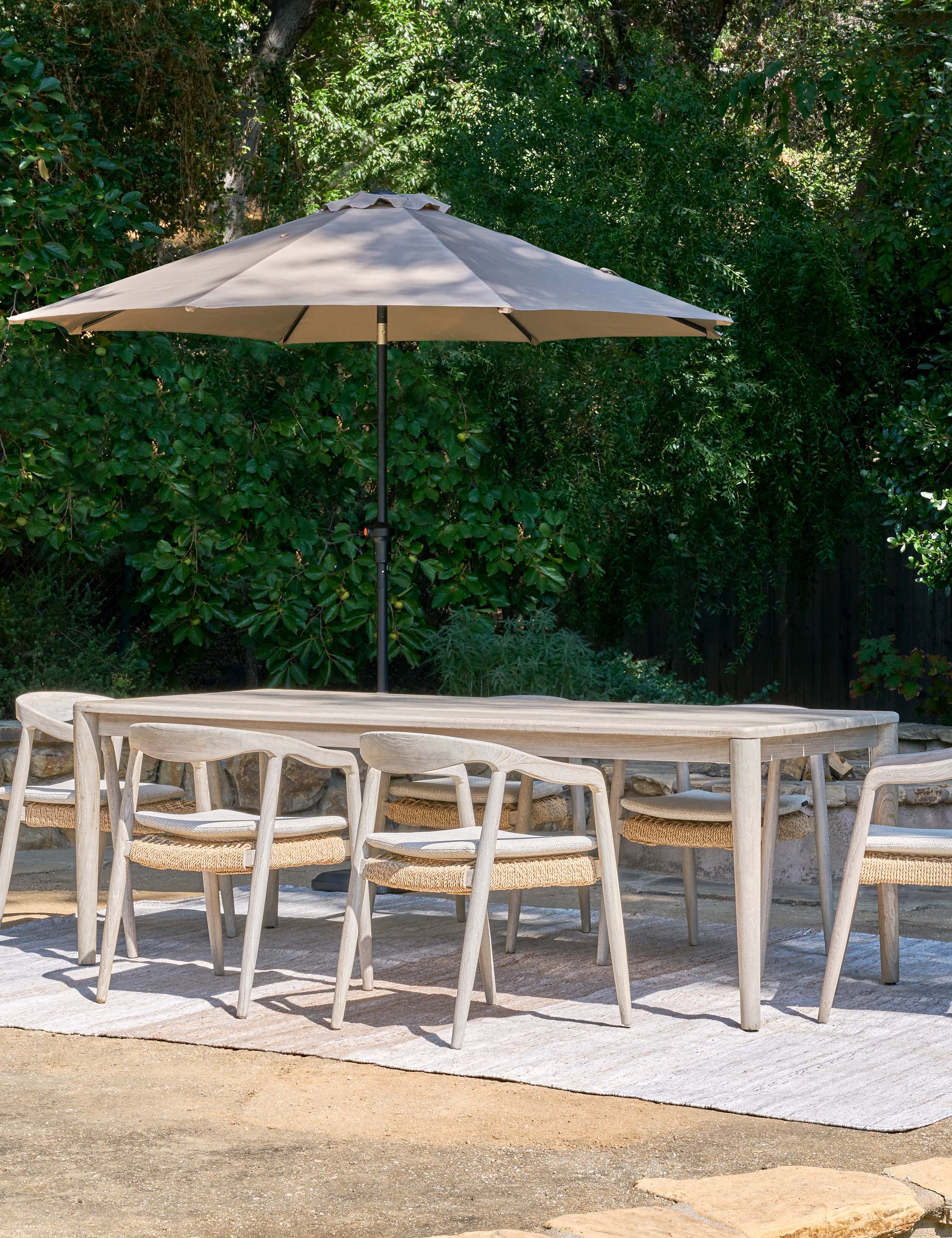 Lulu and Georgia - Bella Indoor / Outdoor Dining Table