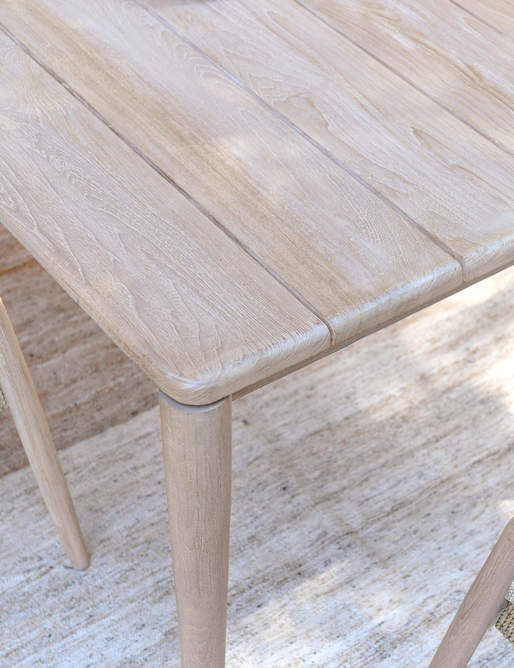 Lulu and Georgia - Bella Indoor / Outdoor Dining Table