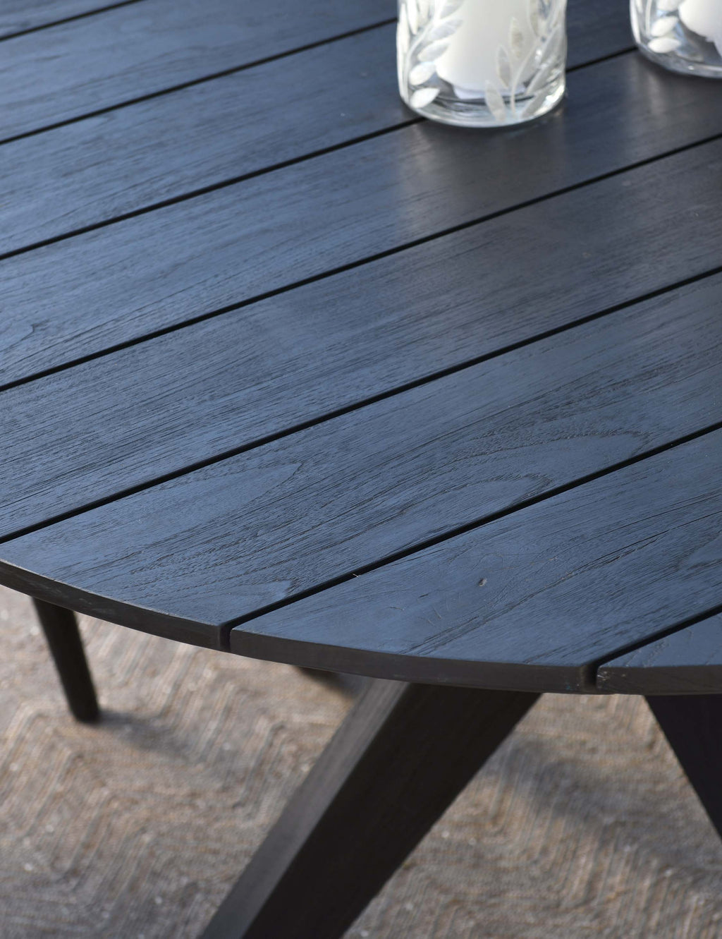 Lulu and Georgia - Rosetta Indoor / Outdoor Round Dining Table