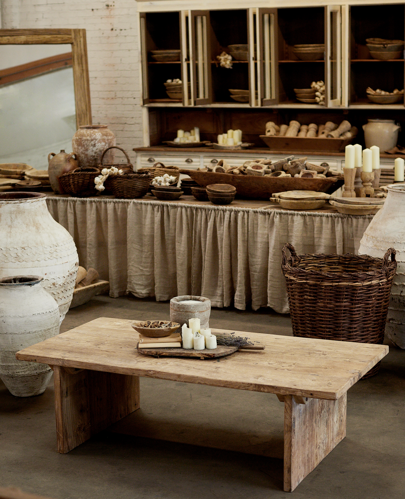 Olive Ateliers - Acacia Coffee Table