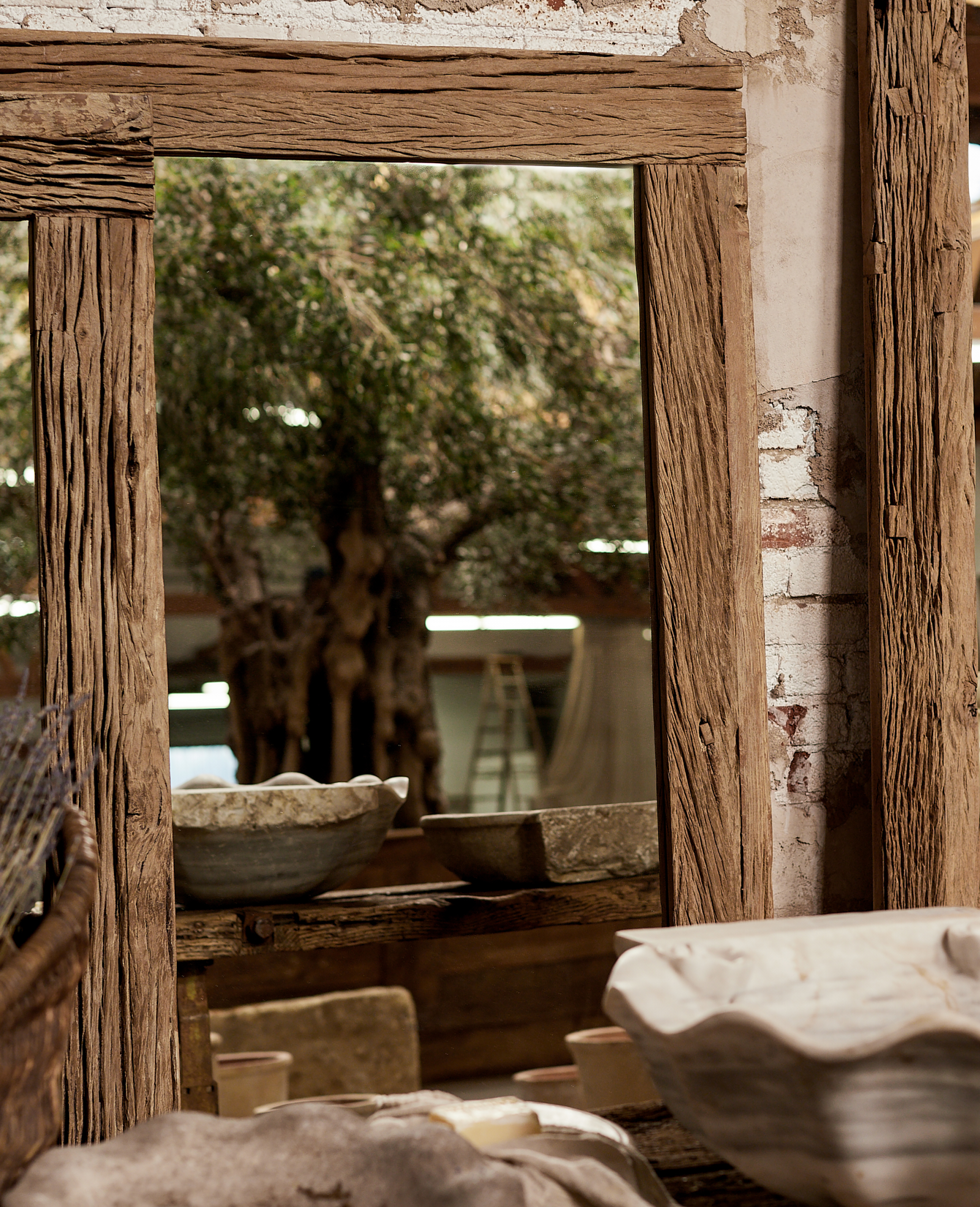 Olive Ateliers - Acacia Mirror - Bleached