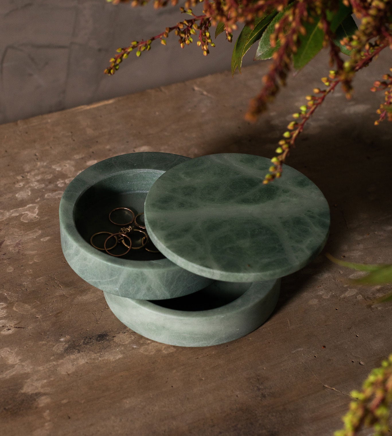 Amber Interiors - Kian Alabaster Box