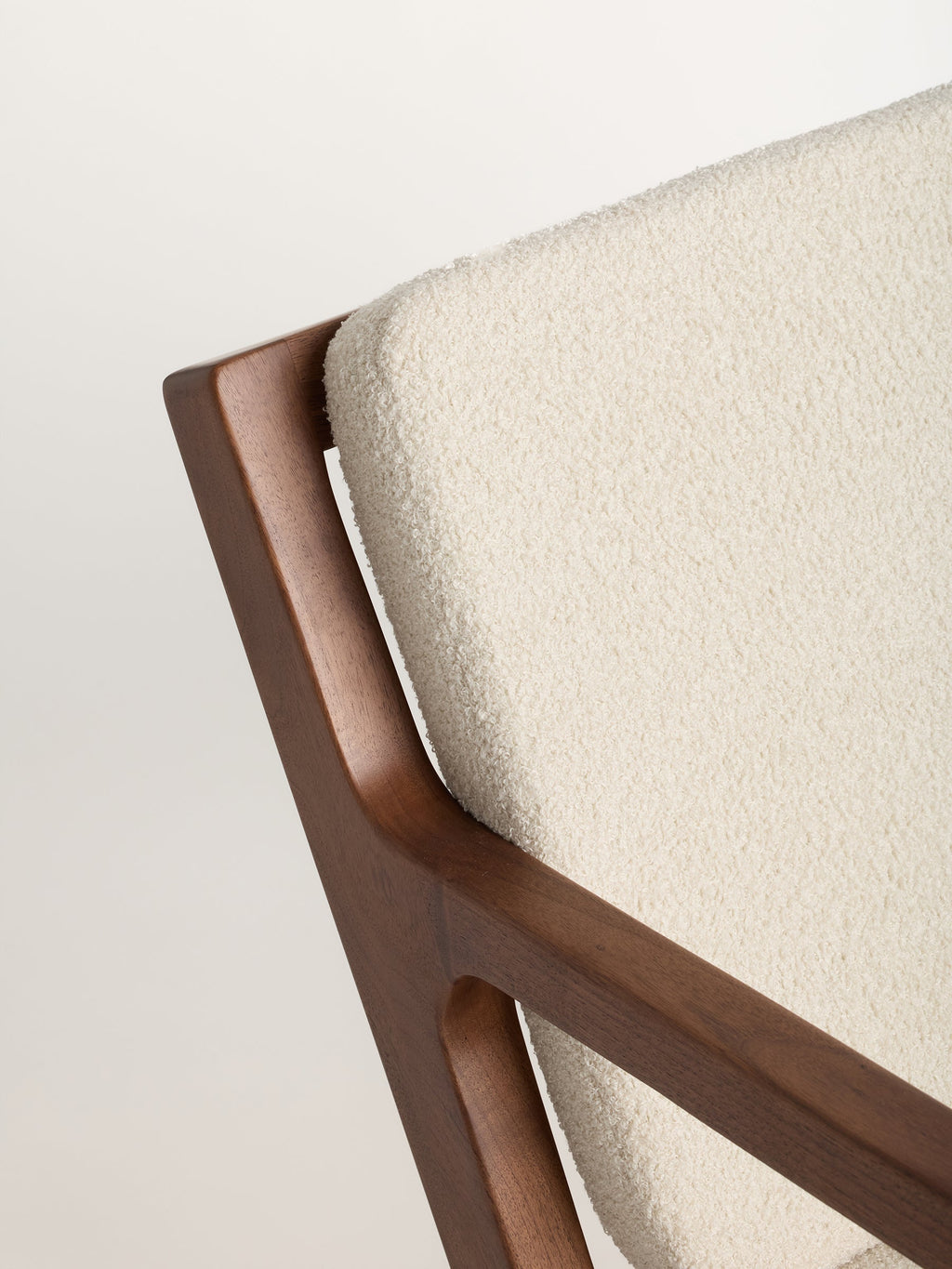 Cozy Earth - Coronado Lounge Chair