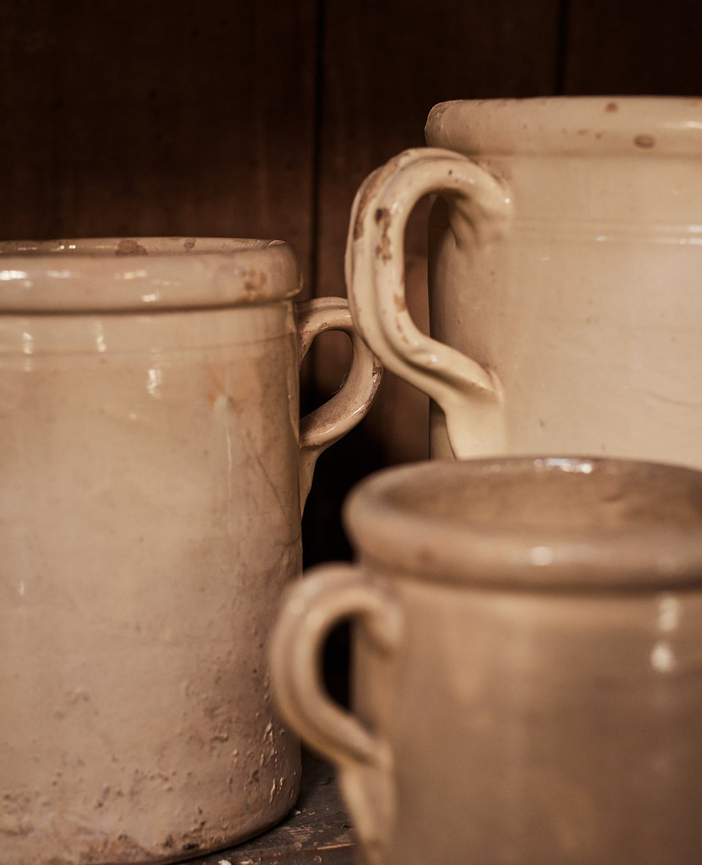 Olive Ateliers - Puglia Handle Jar - Avorio Glaze
