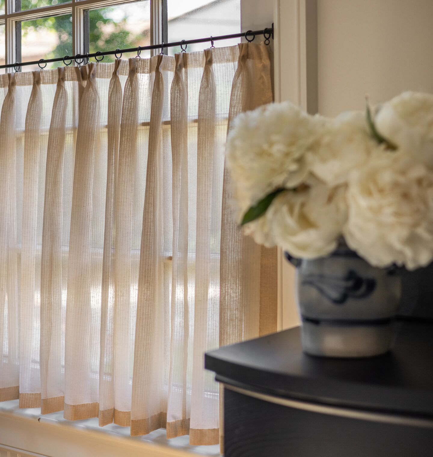 Amber Interiors - Triple Pinch Pleat Cafe Curtains & Hardware