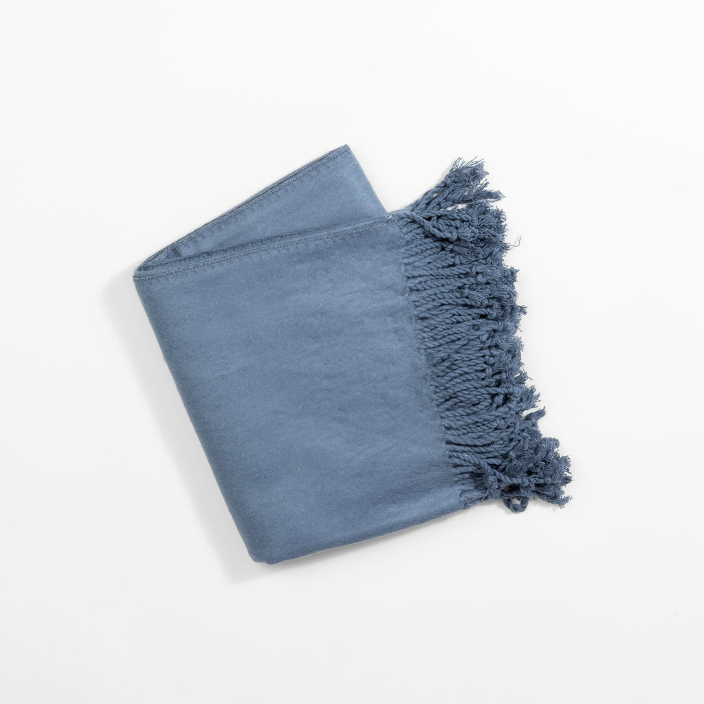 Cozy Earth - Bamboo Tassel Throw - Wholesale