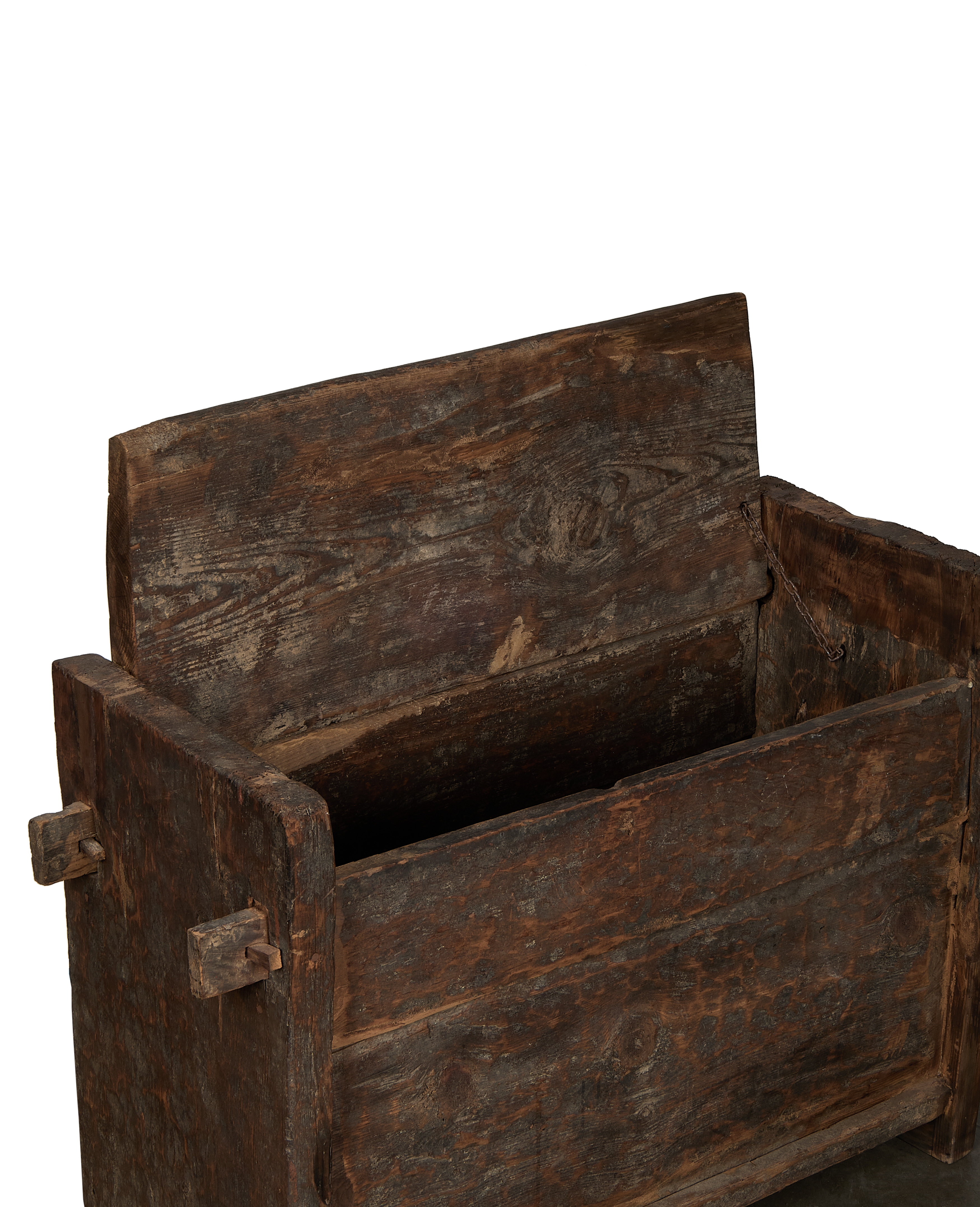 Olive Ateliers - Himachal Chest
