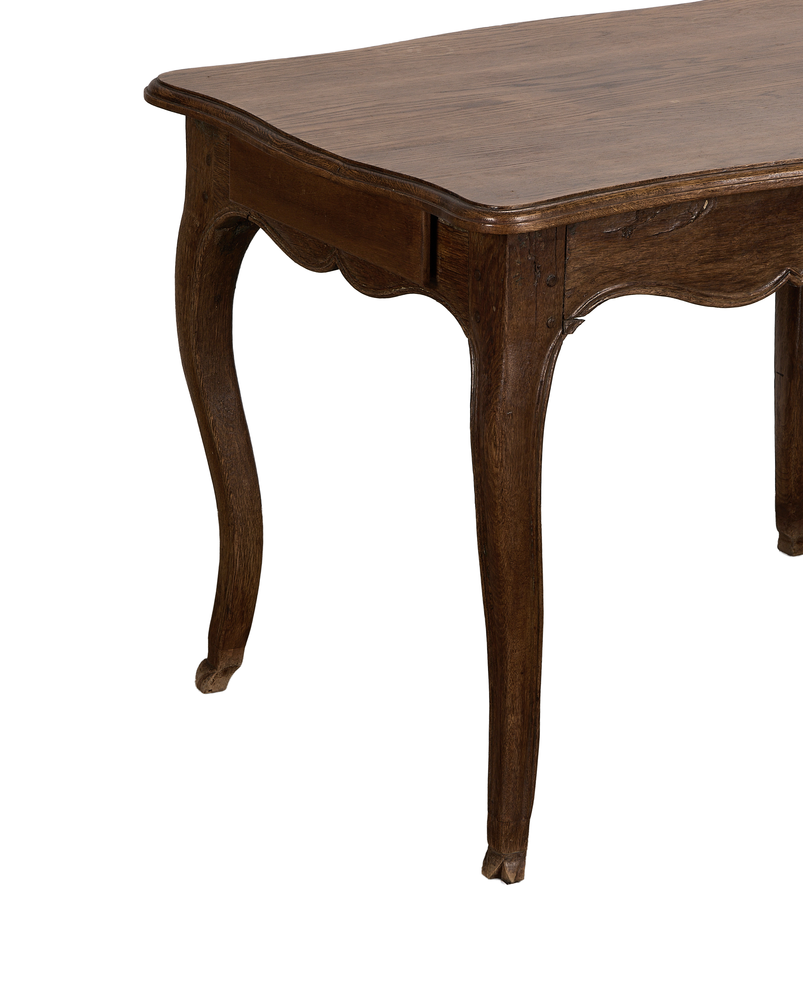 Olive Ateliers - Scallop Edge Table
