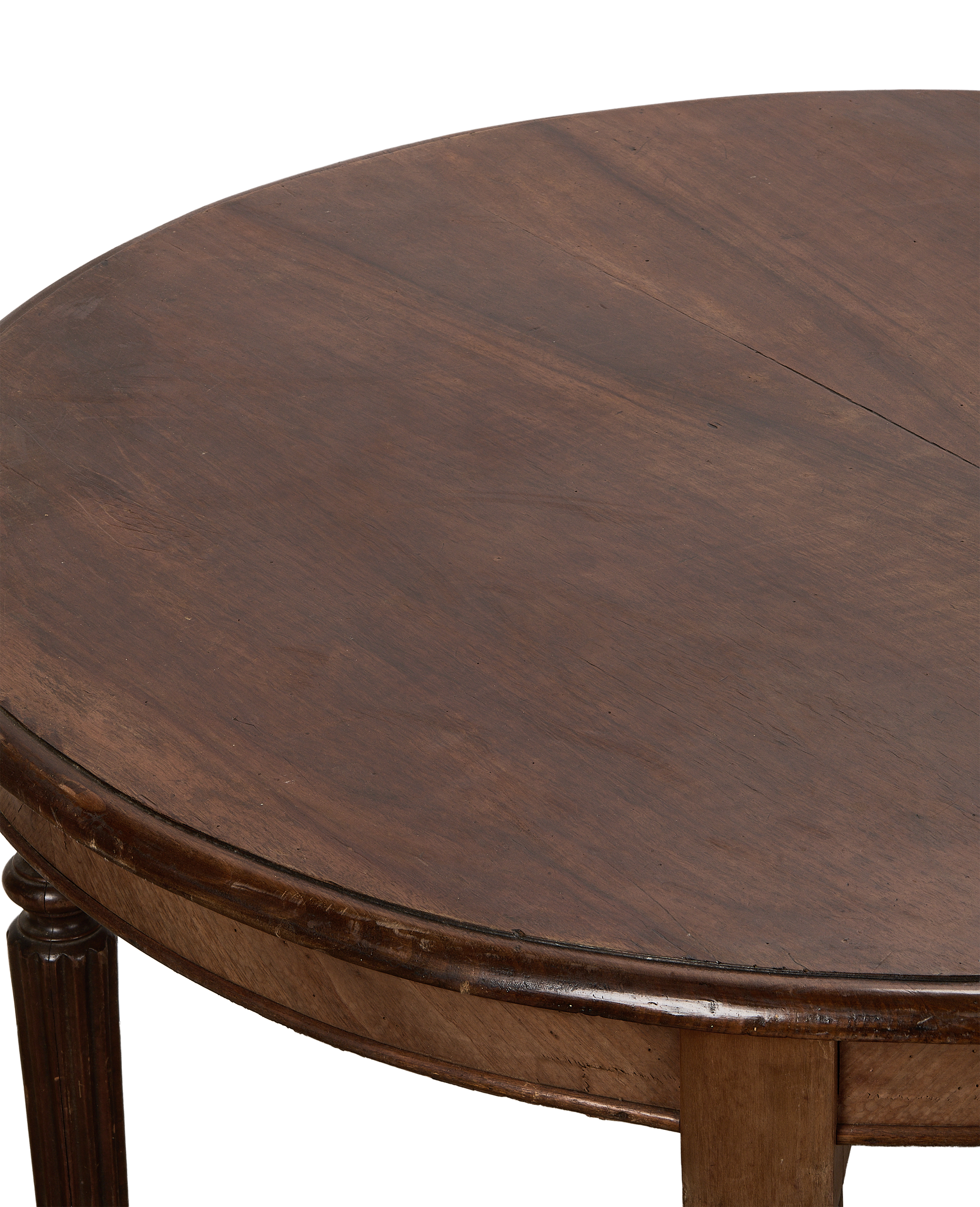 Olive Ateliers - Round Dining Table