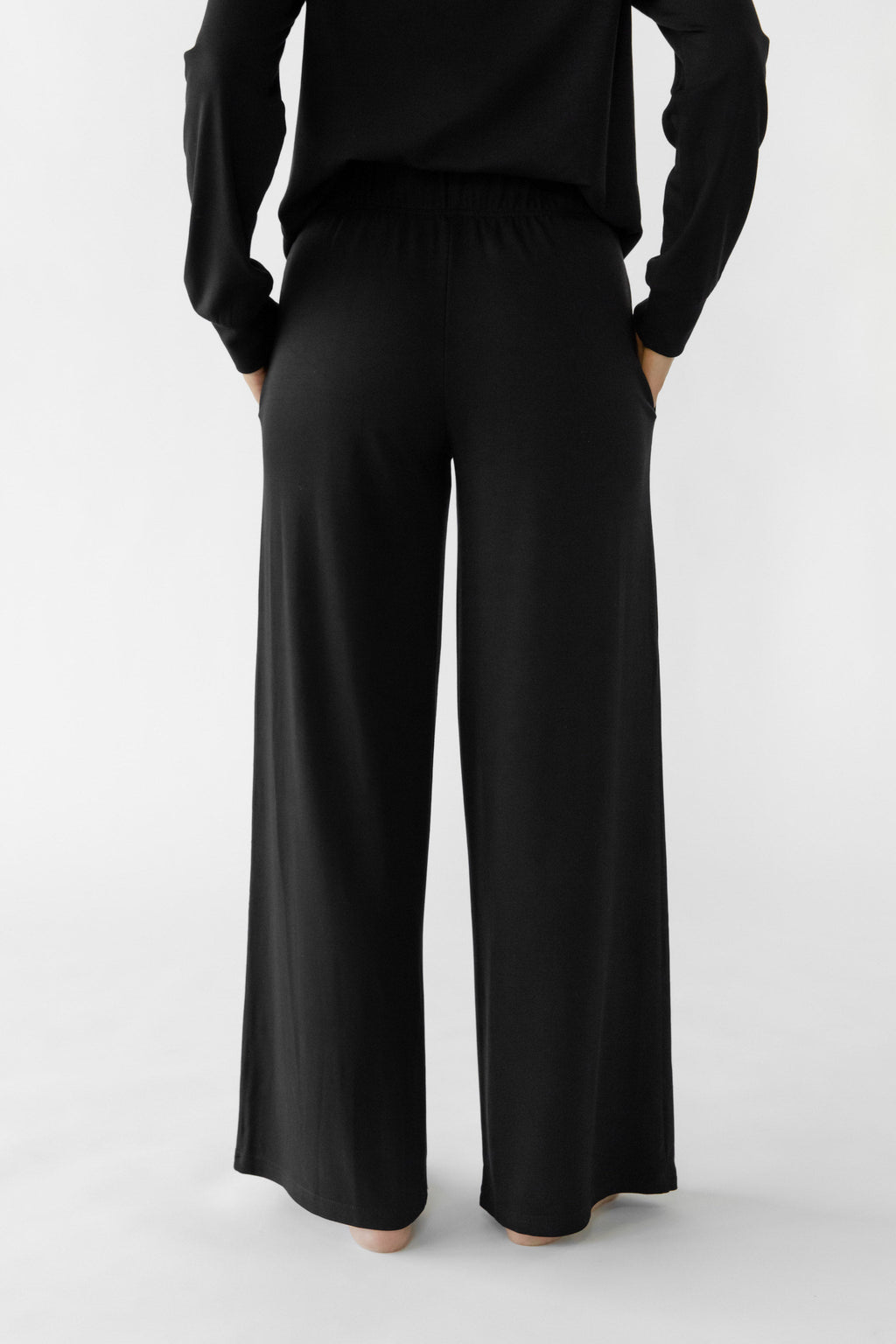 Cozy Earth - Women's Brushed Bamboo Wide Leg Pull On Pant & Pullover Crew Set