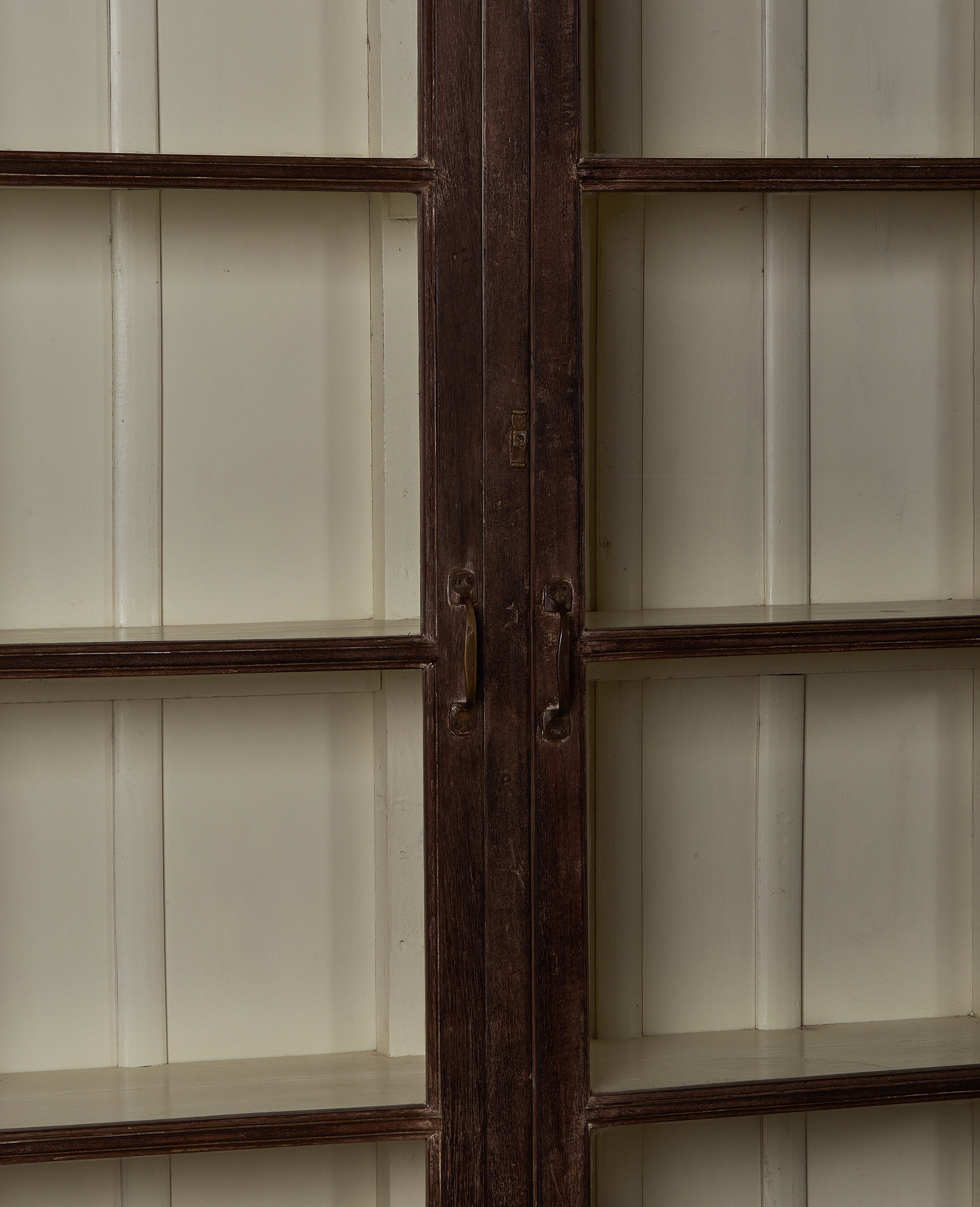 Olive Ateliers - Wood Display Cabinet - Natural