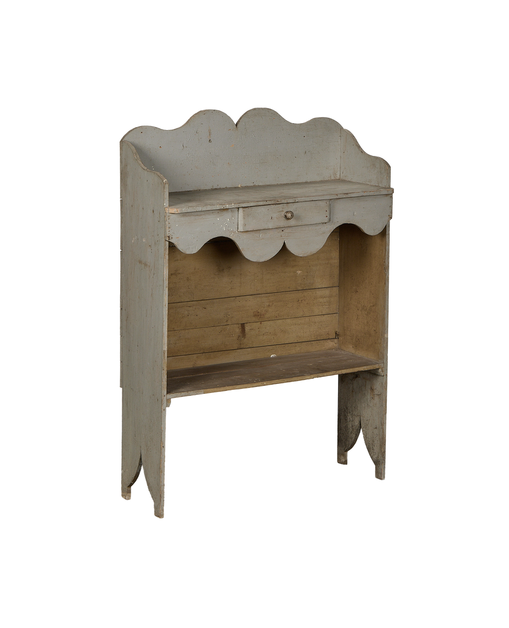 Olive Ateliers - Scalloped Shelving