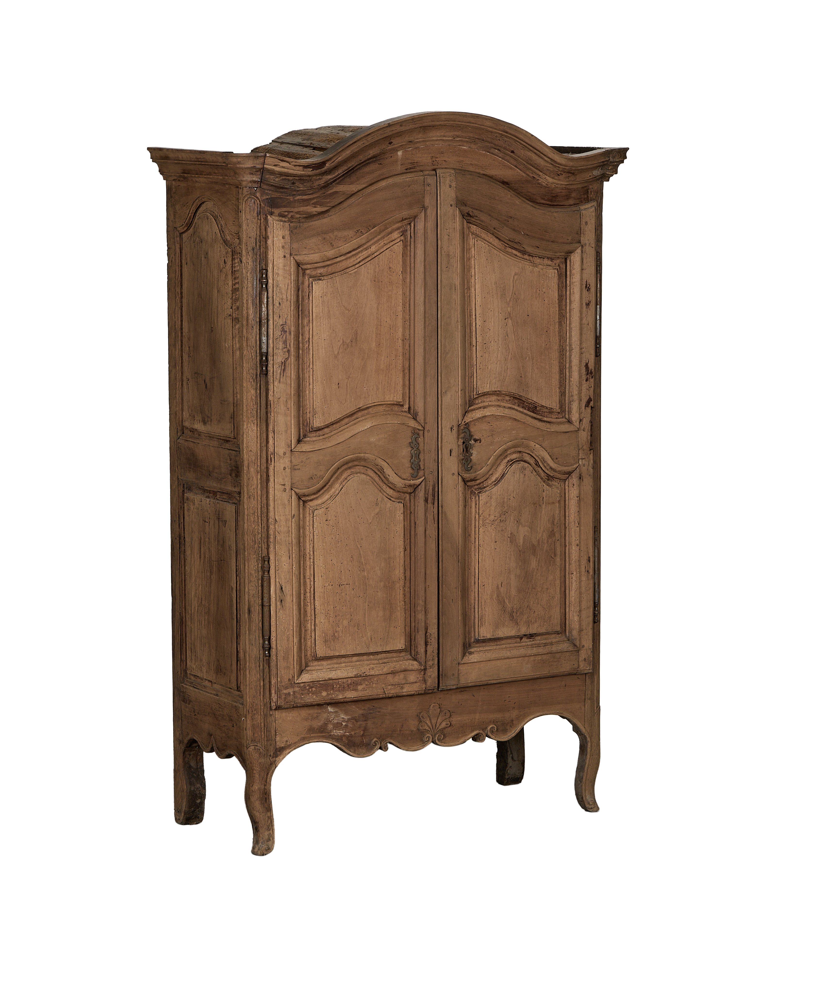 Olive Ateliers - 18th Century Armoire