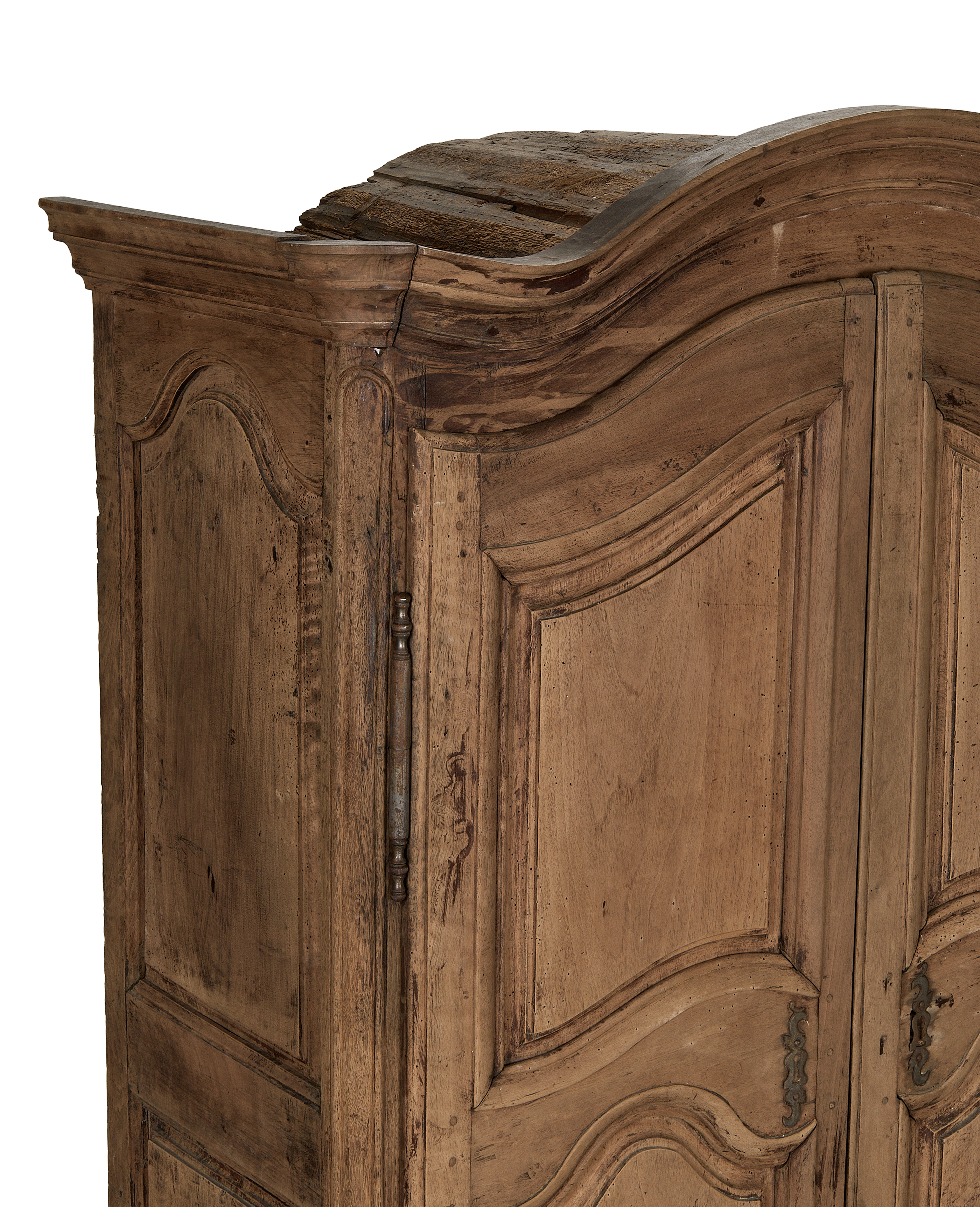 Olive Ateliers - 18th Century Armoire