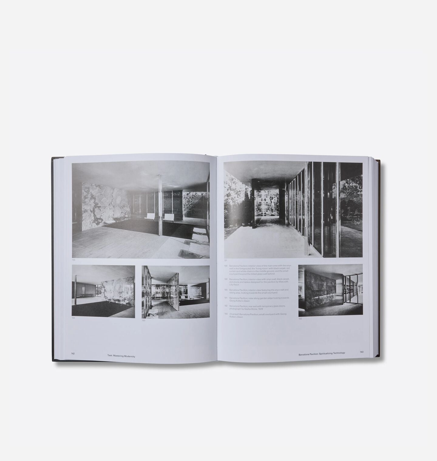 Amber Interiors - Mies