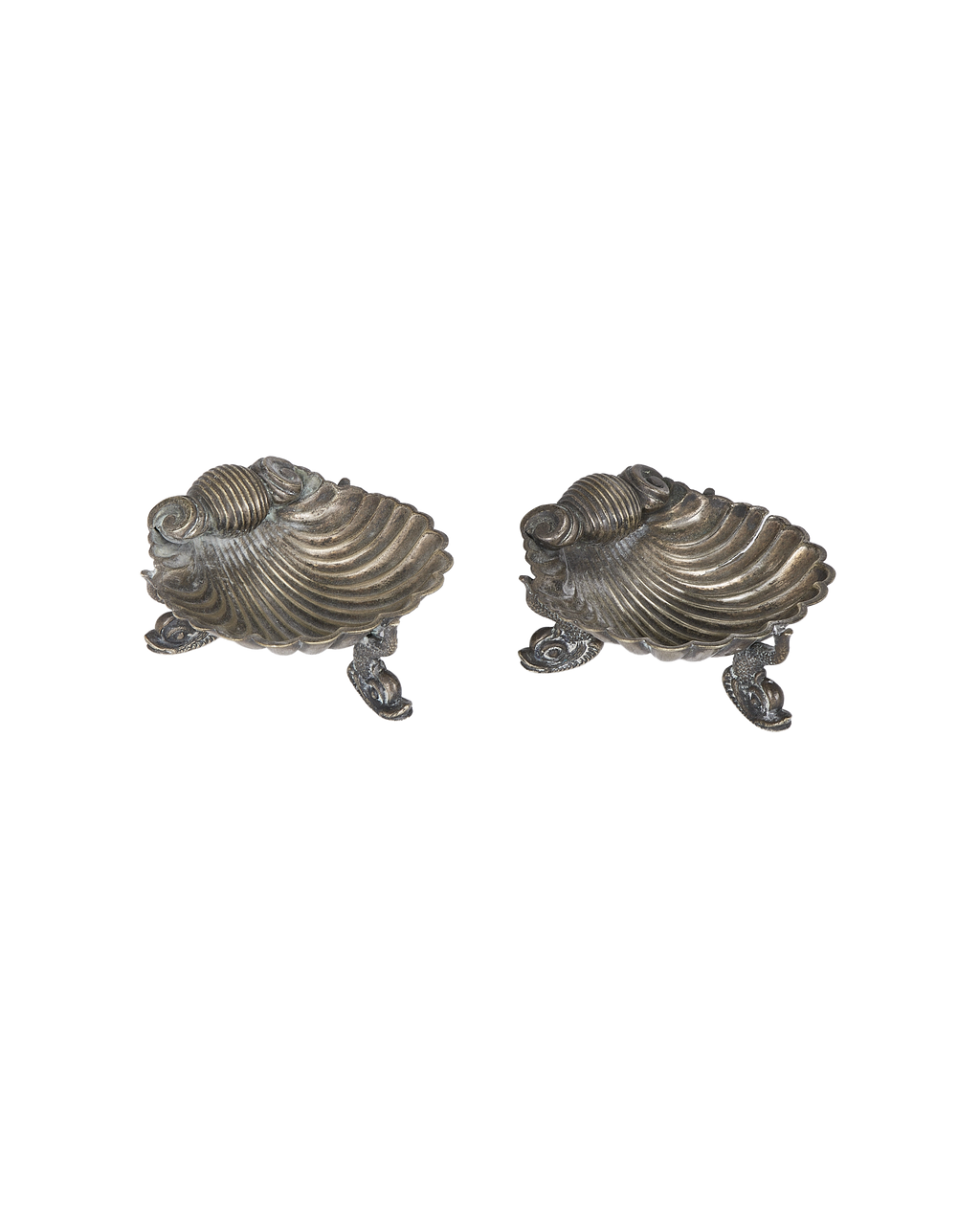 Olive Ateliers - Brash Shells Ashtray - Set of 2